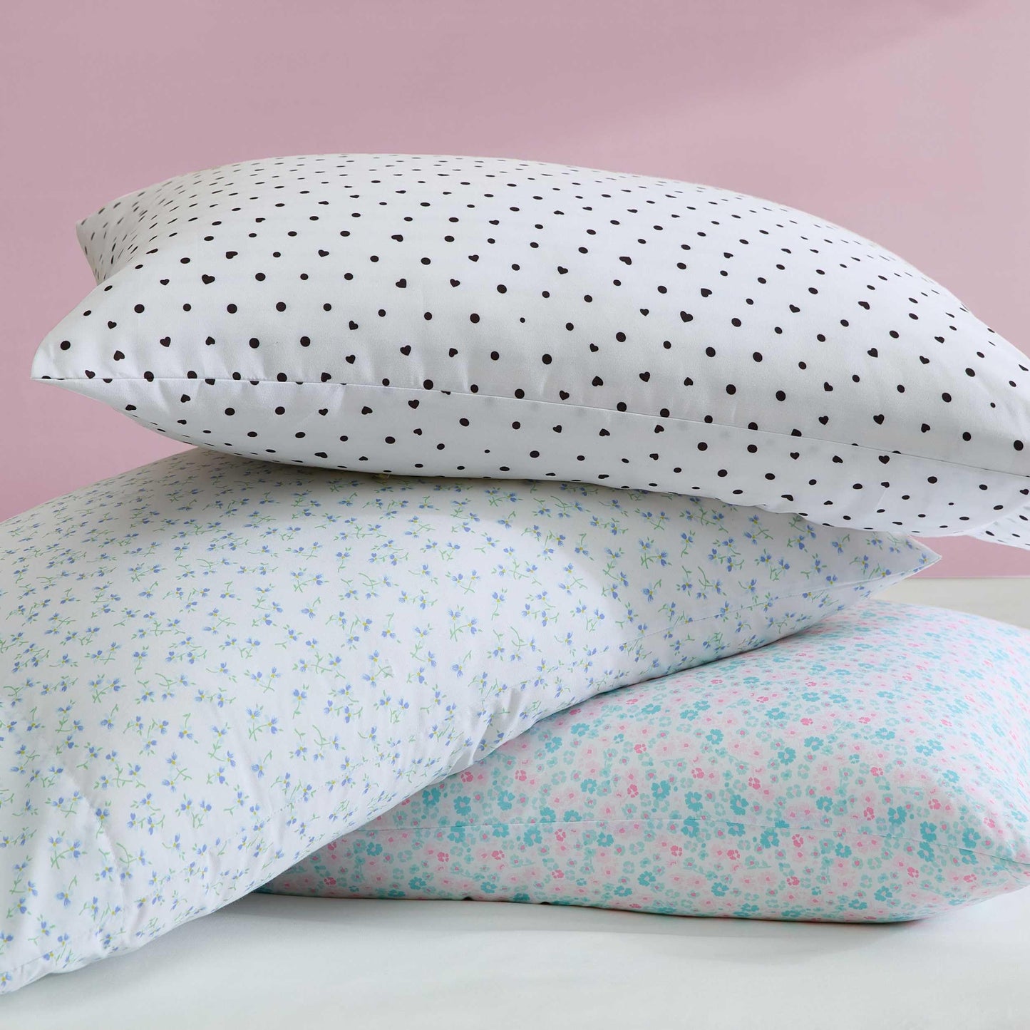 Betsey Johnson - Queen Size Sheet Set, Ultra-Soft Bedding with Smooth Feel, Deep Pockets, Bed Sheets with Matching Fitted Sheet & Pillowcases (Ballet Floral Blue)