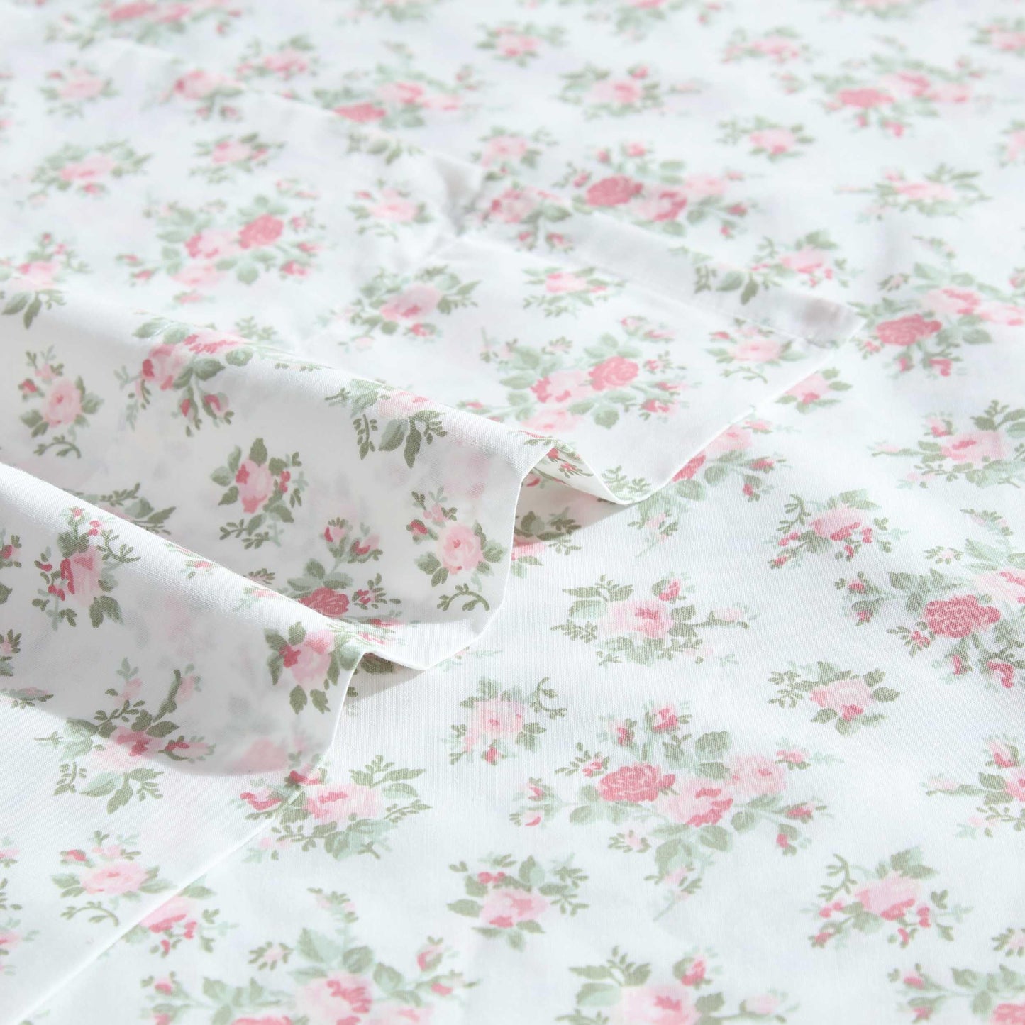 Laura Ashley – Twin Size Sheet Set, Crisp & Lightweight Cotton Percale Bedding with Fitted Sheet and Pillowcase, Floral Room Decor, Deep Pocket, College Dorm Room Essentials (Leanna Rose Pink)