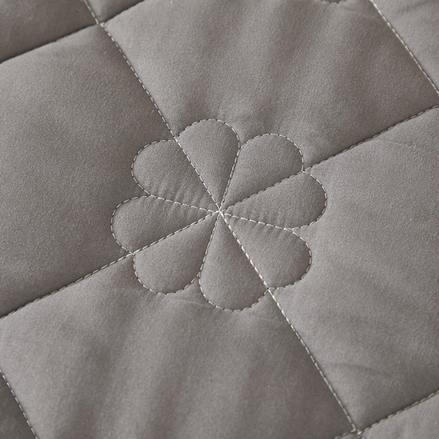 Extra Deep Pocket Fitted Sheet|Soft Breathable Bed Sheet|Non-Slip Non Pilling Protective Cover for Bed Mattress|Warmth Cotton Bedding Sheet|18”-24” Quilted Fitted Sheet (Gray, Queen)