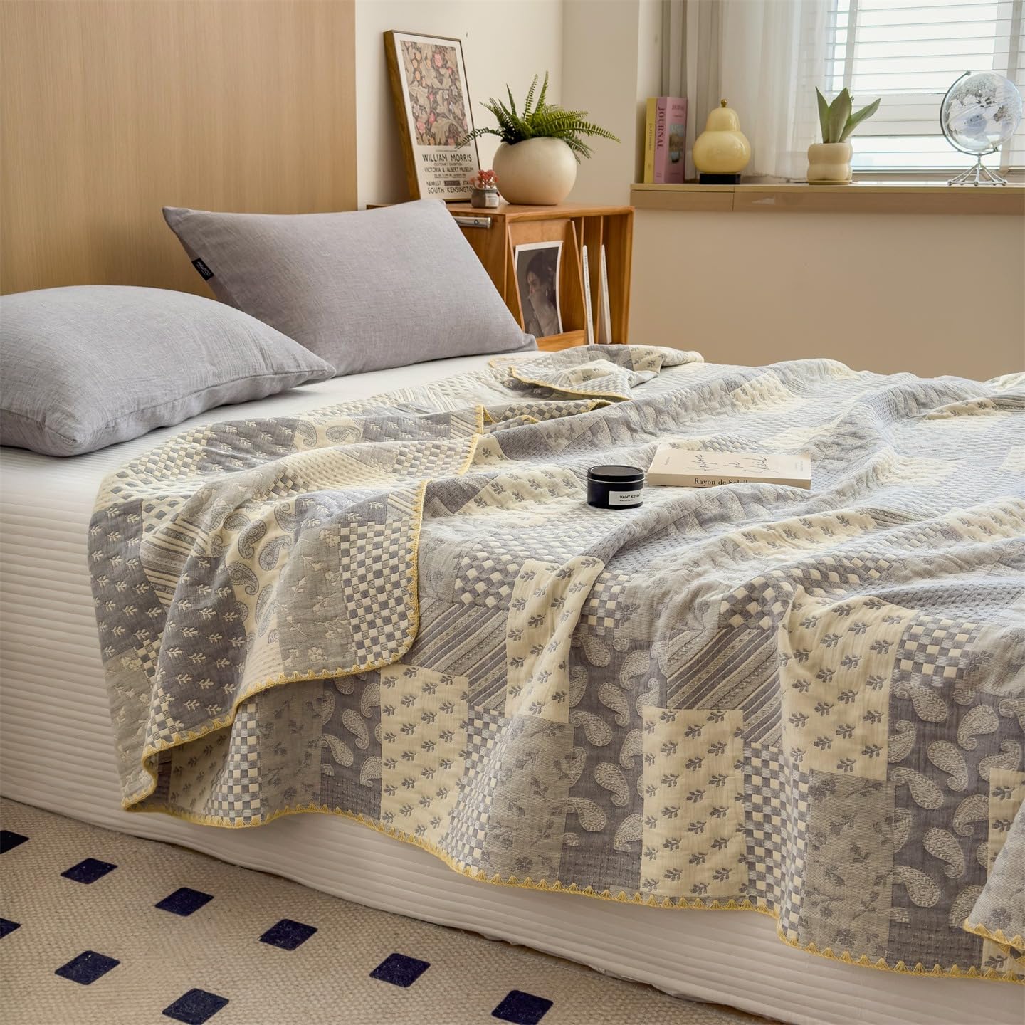 SANACYNA Cotton Muslin Quilt Twin Size Floral, Lightweight Breathable Reversible Bedspread Coverlet, Soft Farmhouse Bedding for All Season Bed Couch Sofa (Patchwork Grey, Twin 60 x 80 in)