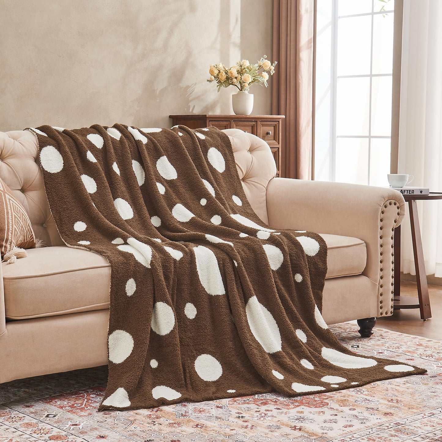 Douceur Polka Dot Throw Blanket for Couch Sofa Bed, Reversible Cozy Fluffy Super Soft Bedroom Blanket, Plush Brown Throw Blanket, 50×60 inches