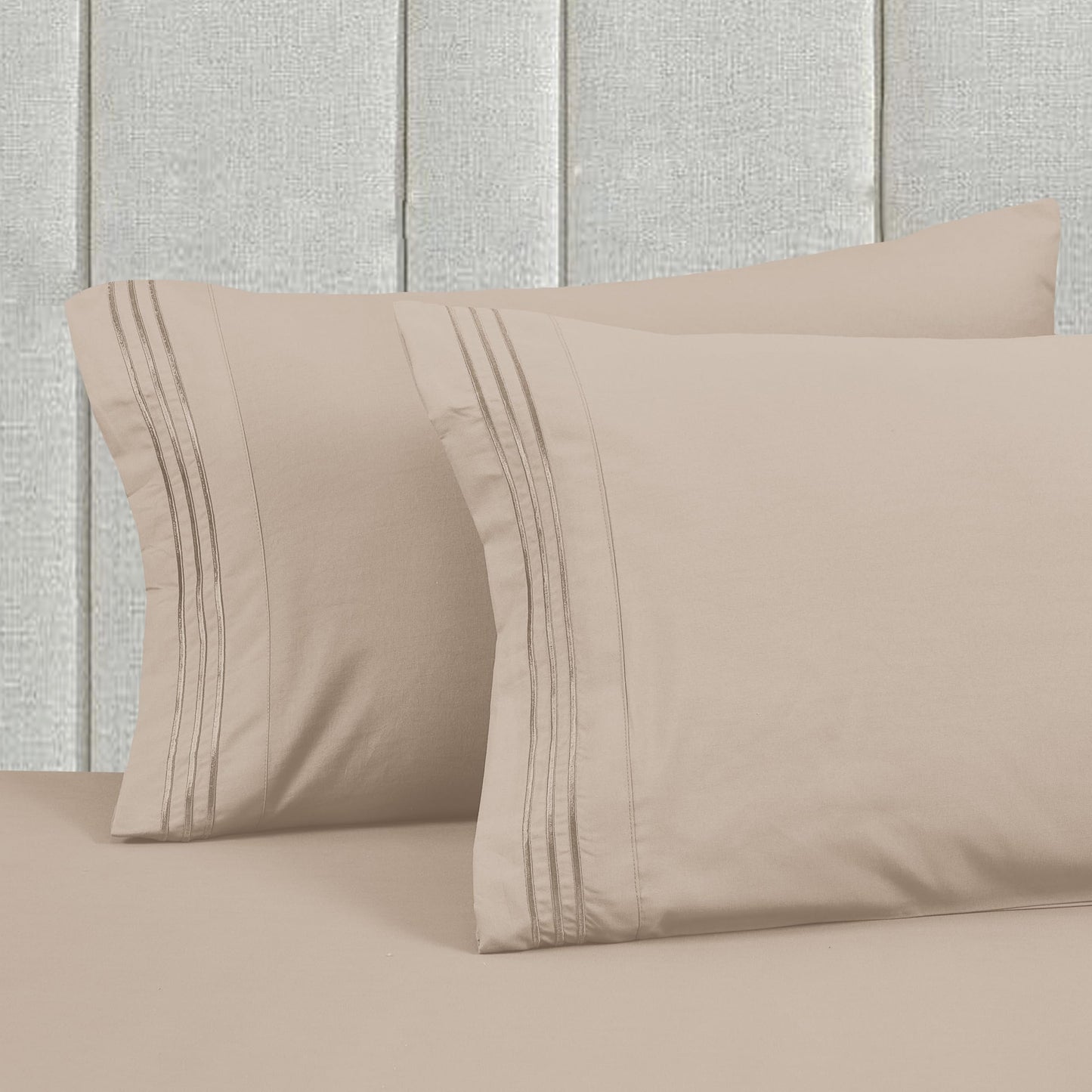 Mocassi Full Size 4-Piece Bed Sheet Set - 1800 Premium Hotel Quality Microfiber 18-24 Inches Extra Deep Pocket Fitted Sheet- Luxury Soft, Breathable, Wrinkle, and Fade Resistant, Cream