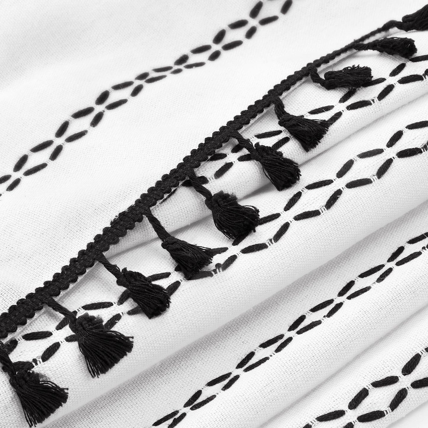 NDDYCU Black and White Boho Shower Curtain Farmhouse Linen Striped Fabric with Tassels, 72 X 72