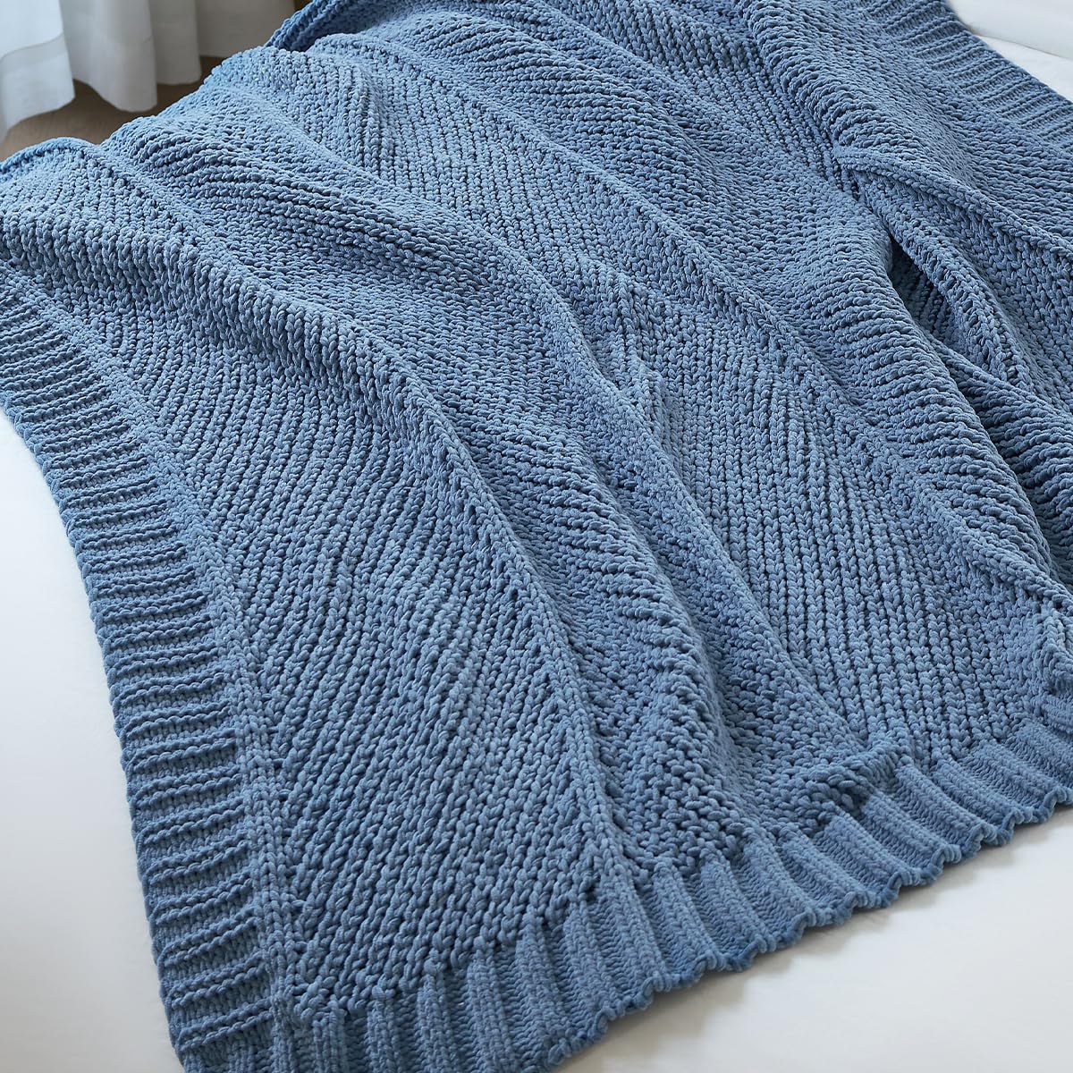 Amélie Home Knit Throw Blanket, Soft Chenille Cozy Breathable Chevron Chunky Decorative Blanket for Couch, Bed & Sofa, French-Inspired Lightweight Warm Gift for Women, Washed Blue, 50"x60"