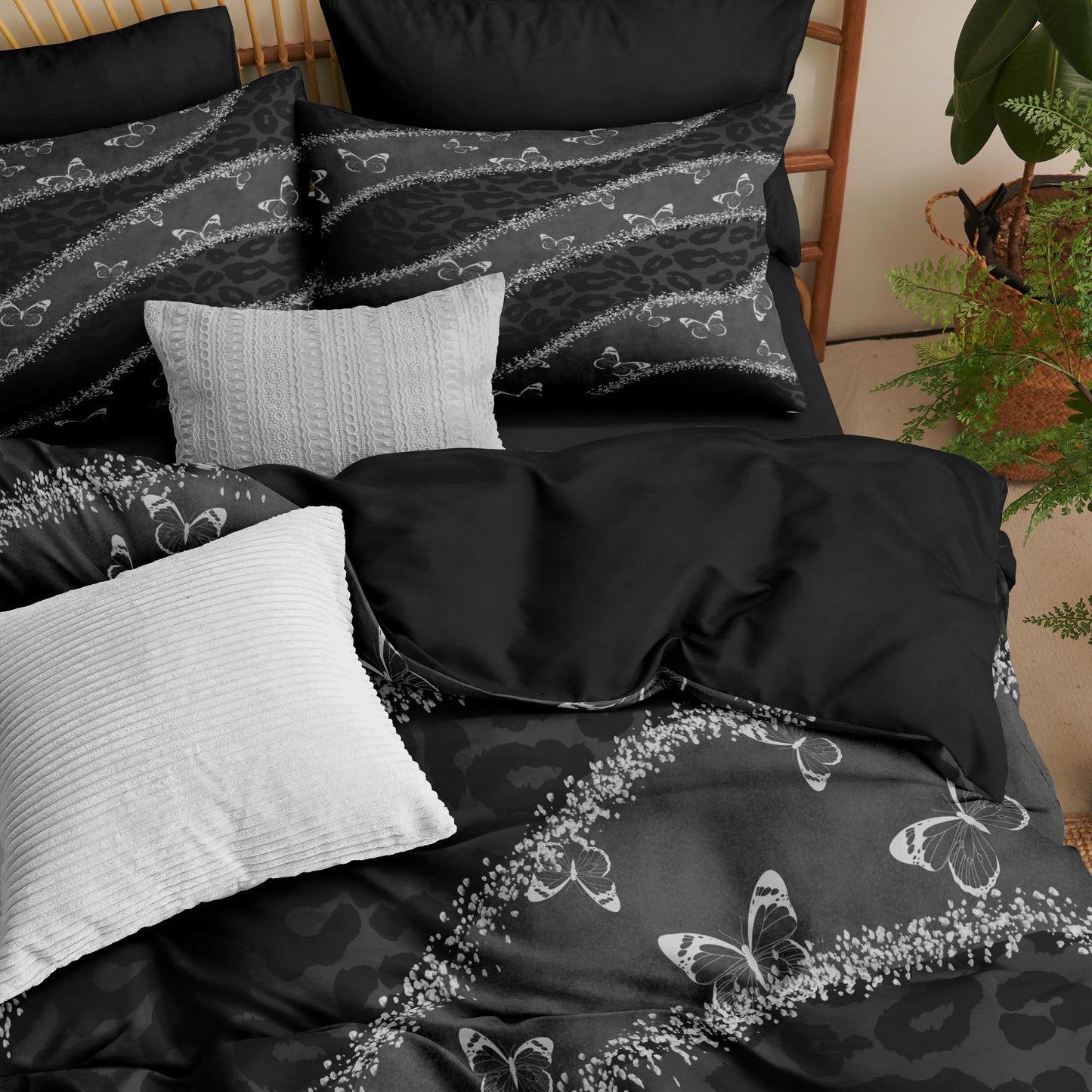 CCoutueChen Black Gothic Comforter Set Queen, Leopard Butterfly Bedding Set with 2 Pillowcases - 3 Pcs Soft Fluffy Breathable Microfiber Lightweight Comforter, 90"x90"