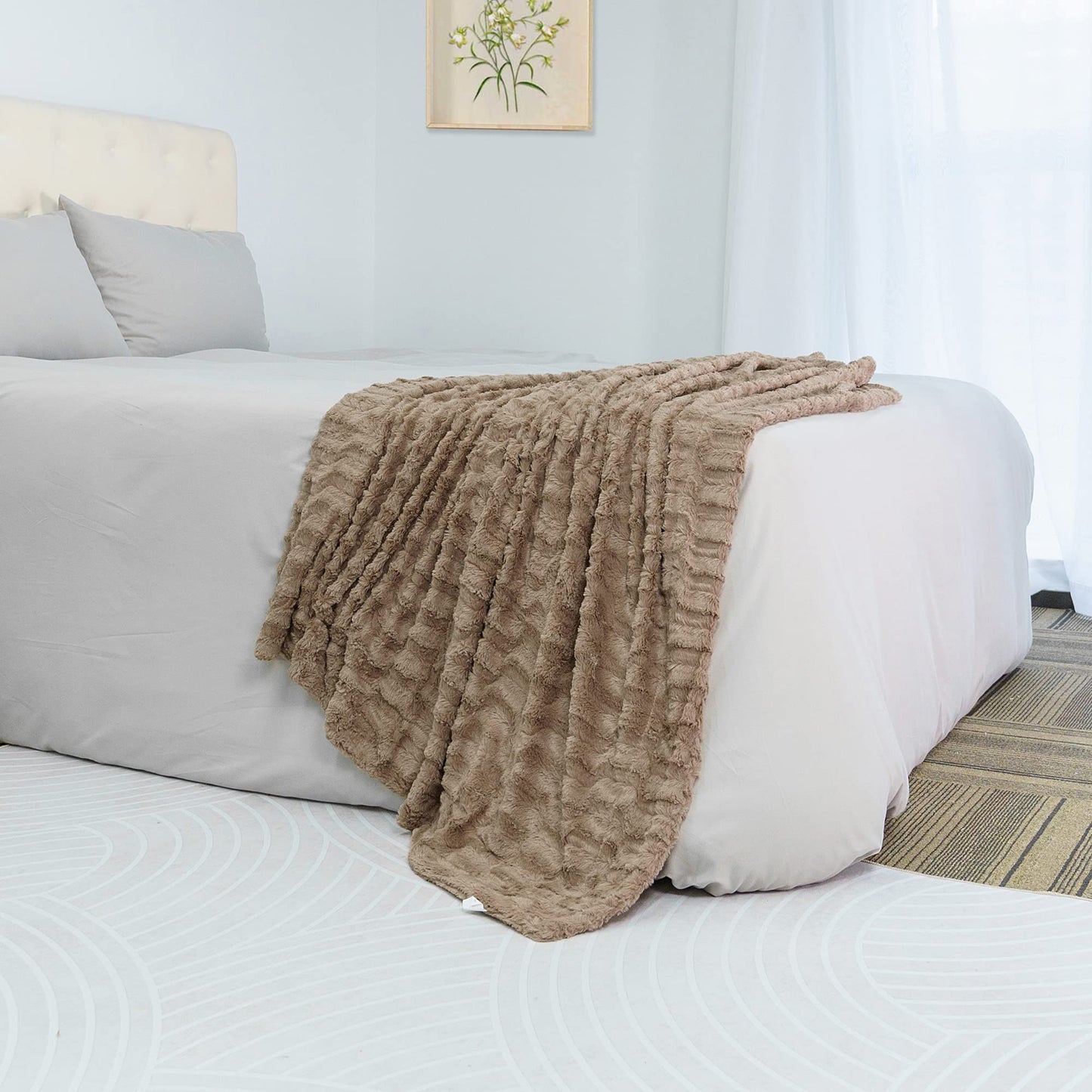 Home Soft Things Brown Saga Double Sided Faux Fur Throw, 60" x 80", Taupe Comforable Soft Cozy Throw Blanket for Chair Bedroom Living Room Sofa Couch Bed Outdoor