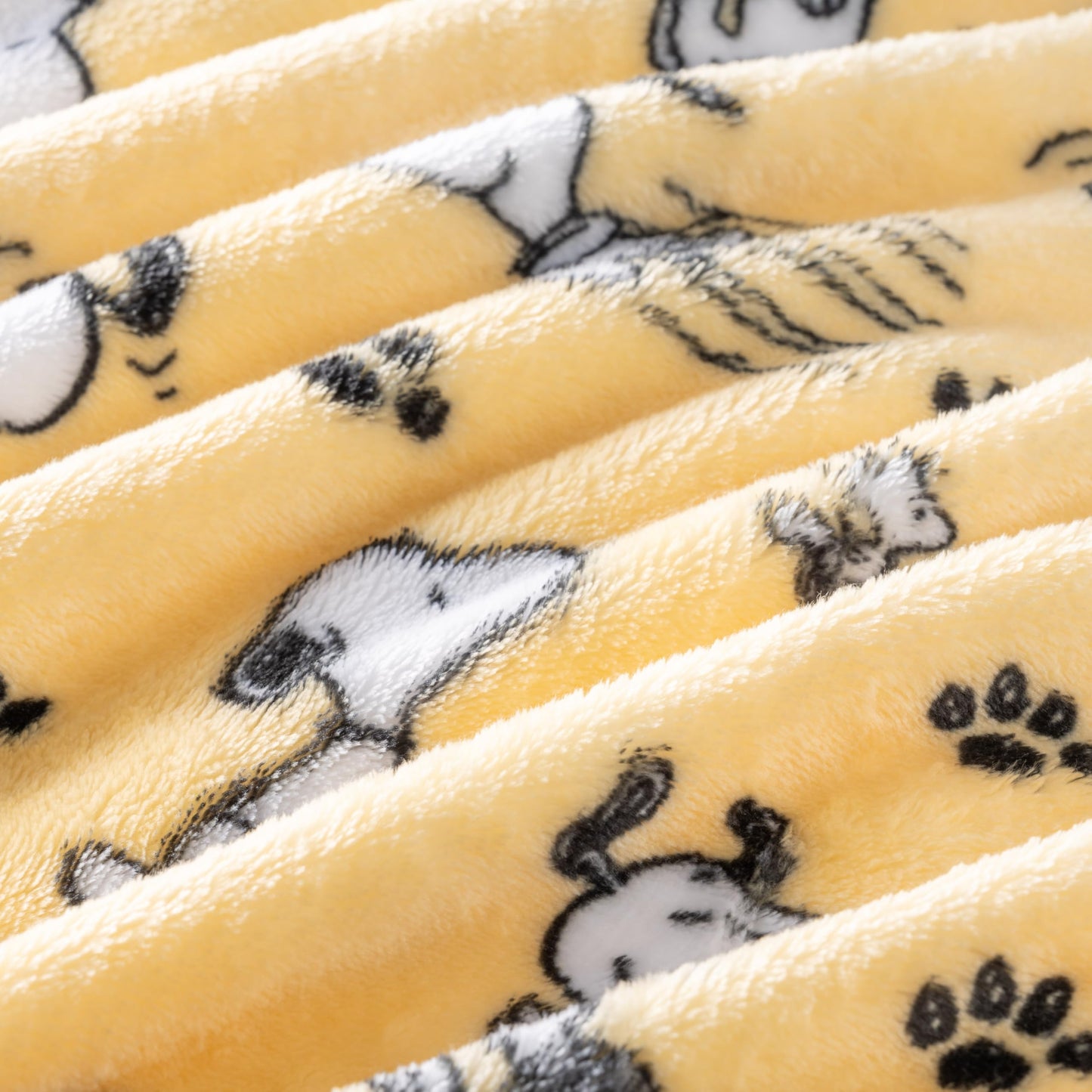 Berkshire Blanket Peanuts® VelvetLoft® Cute Character Snoopy Plush Throw Blanket,Peanuts Poses and Paws Sundress,Throw 55 in x 70 in (Official Peanuts® Product)