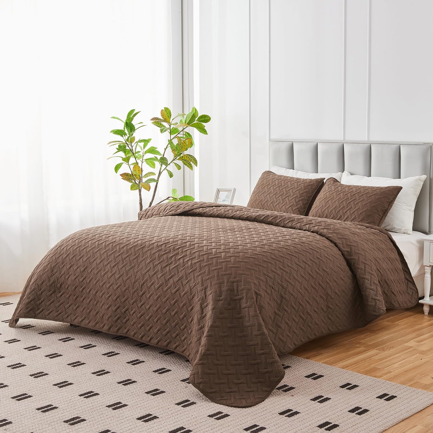U-NICE HOME 3-Piece Quilt Set Full/Queen Size for All Season with Pillow Shams, Reversible Bedspread/Coverlet/Bedding Decor-Soft, Lightweight, Chocolate