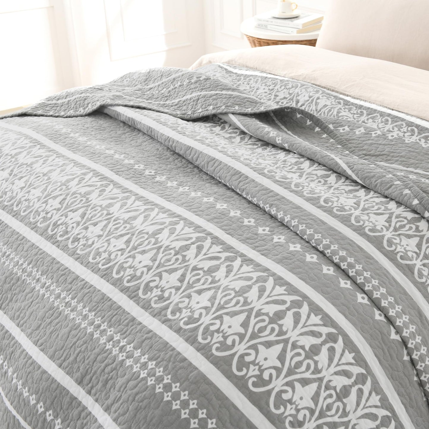 BCOTTOND Queen Quilt Set 100% Cotton Boho Queen Quilt,Grey Bohemian Striped Pattern Bedspread Queen Lightweight Quilt Bedding Set Comforet Set All Season 3 Piece