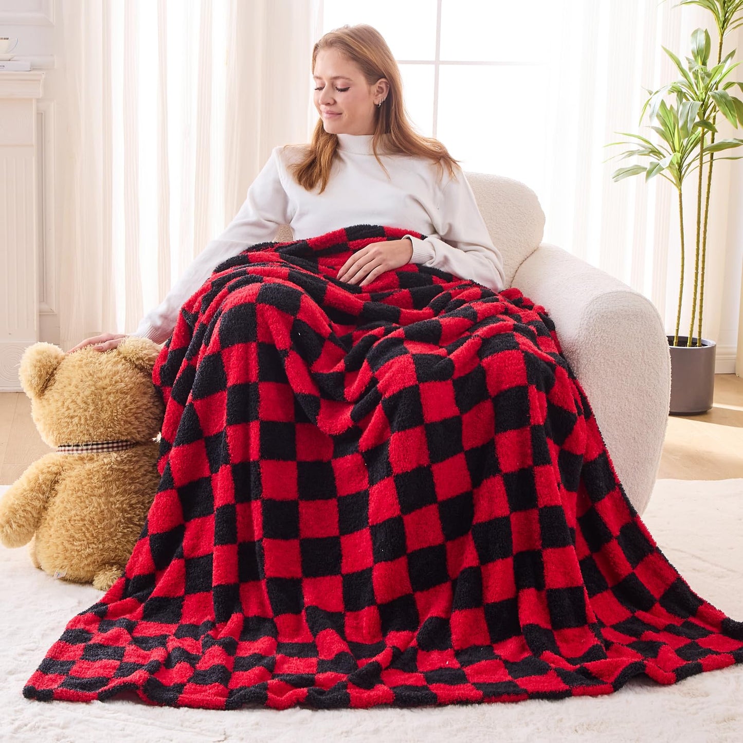 NEWCOSPLAY Knitted Red Black Checkered Blanket Super Soft Plush Throw for Couch Fuzzy Fluffy Microfiber Lightweight Blanket for Bed Sofa All Season Use (Red Black, Throw(50"x60"))