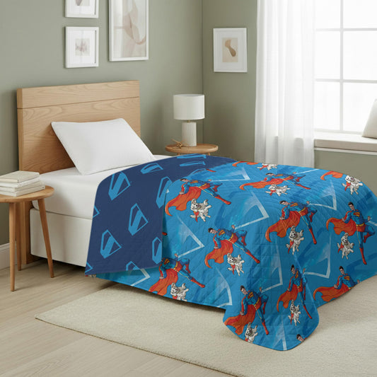Northwest DC Comics Superman Above Metropolis Reversible Quilted Throw Blanket, Comfy Iconic Throw, Adults Boys Girls, Legendary Superhero Bedding for Bed, or Couch, 60 x 80 inches