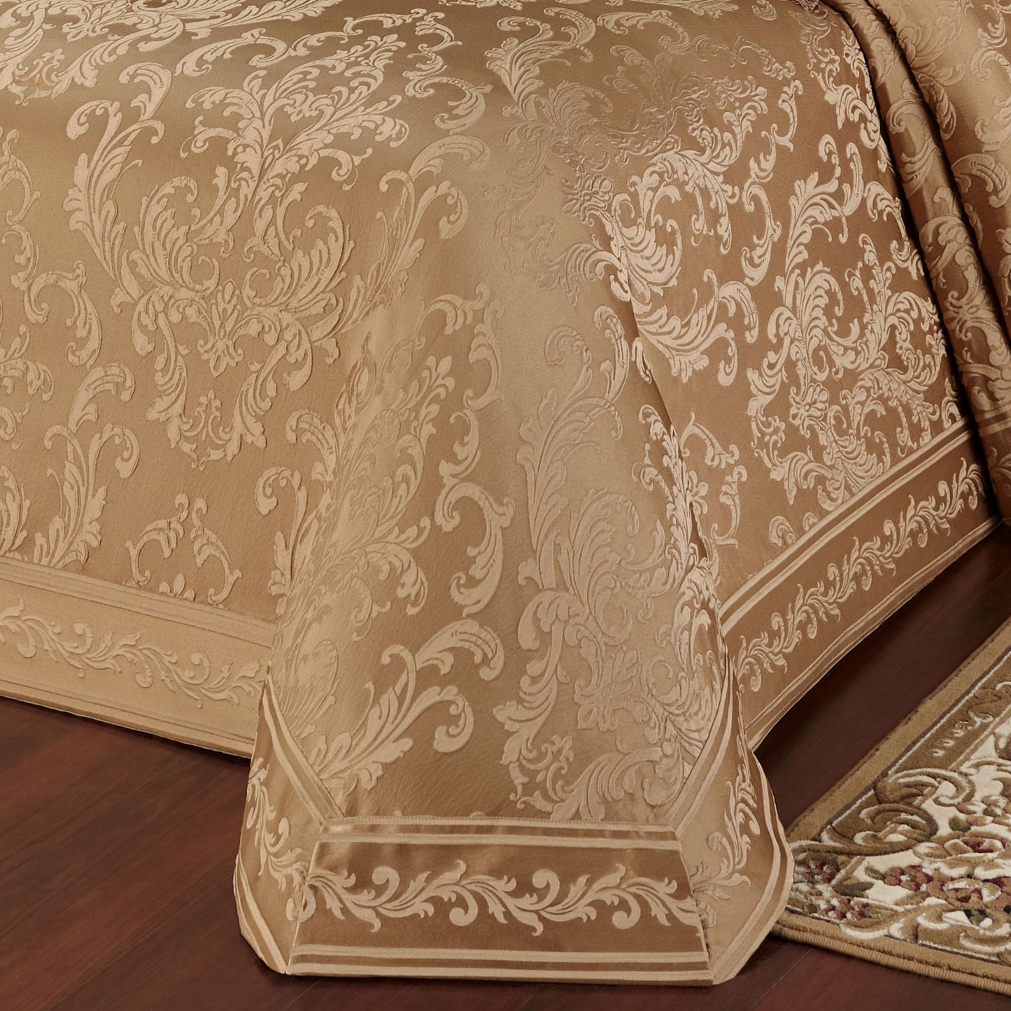 Monaco Luxury Bedding | Royal Monochromatic Metallic Gold Hues | Puff Jacquard-Woven Acanthus Leaf Damask and Scrollwork | 3 Piece Bed Set Includes Oversized California King Bedspread and 2 King Shams