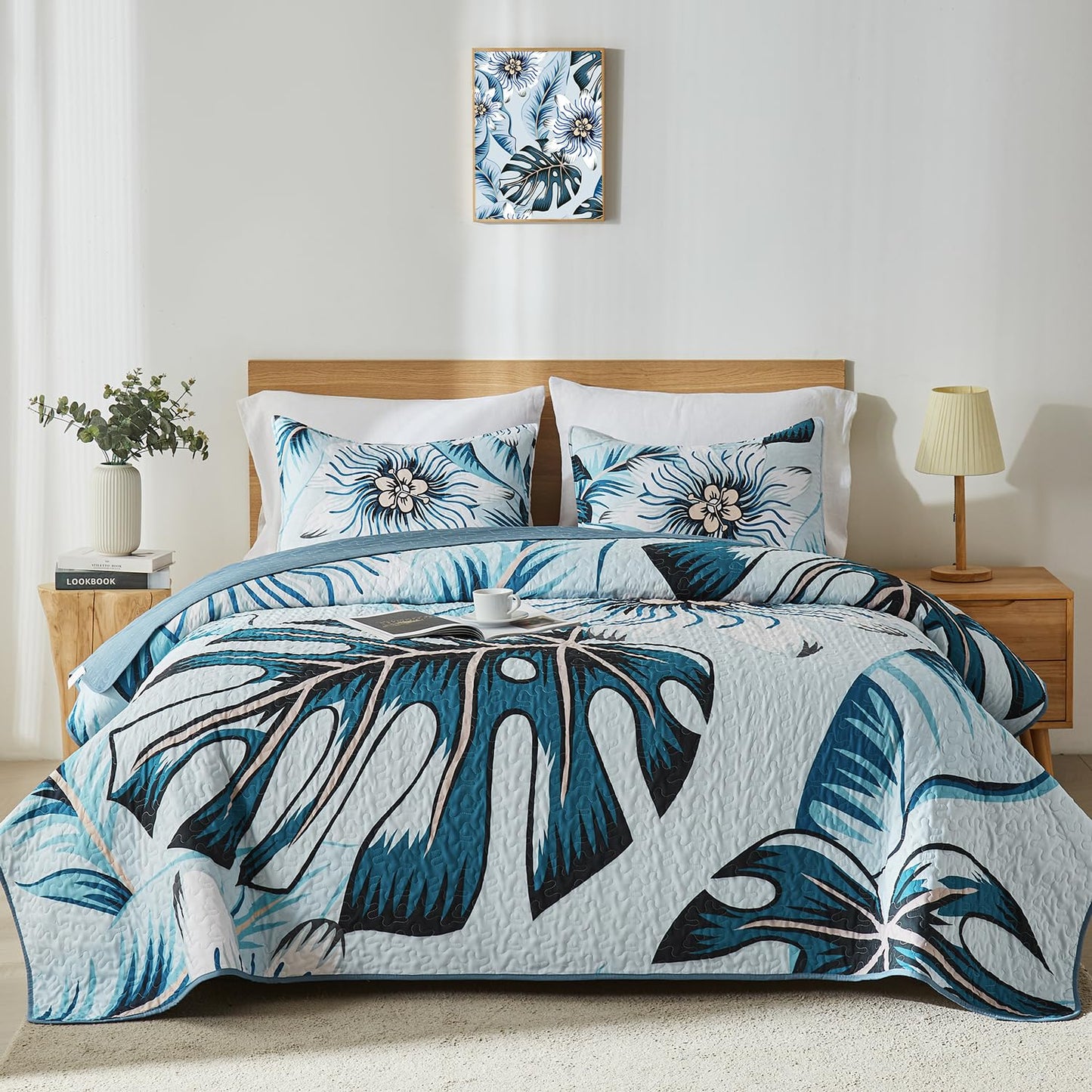Yogeneg King Quilt Bedding Set,White Green Botanical Pattern Light Blue King/Cal King Quilt Set,3 Piece Lightweight Soft Summer Bedspread Coverlet with 2 PIillow Shams,All Season(Light Blue,110"x96")