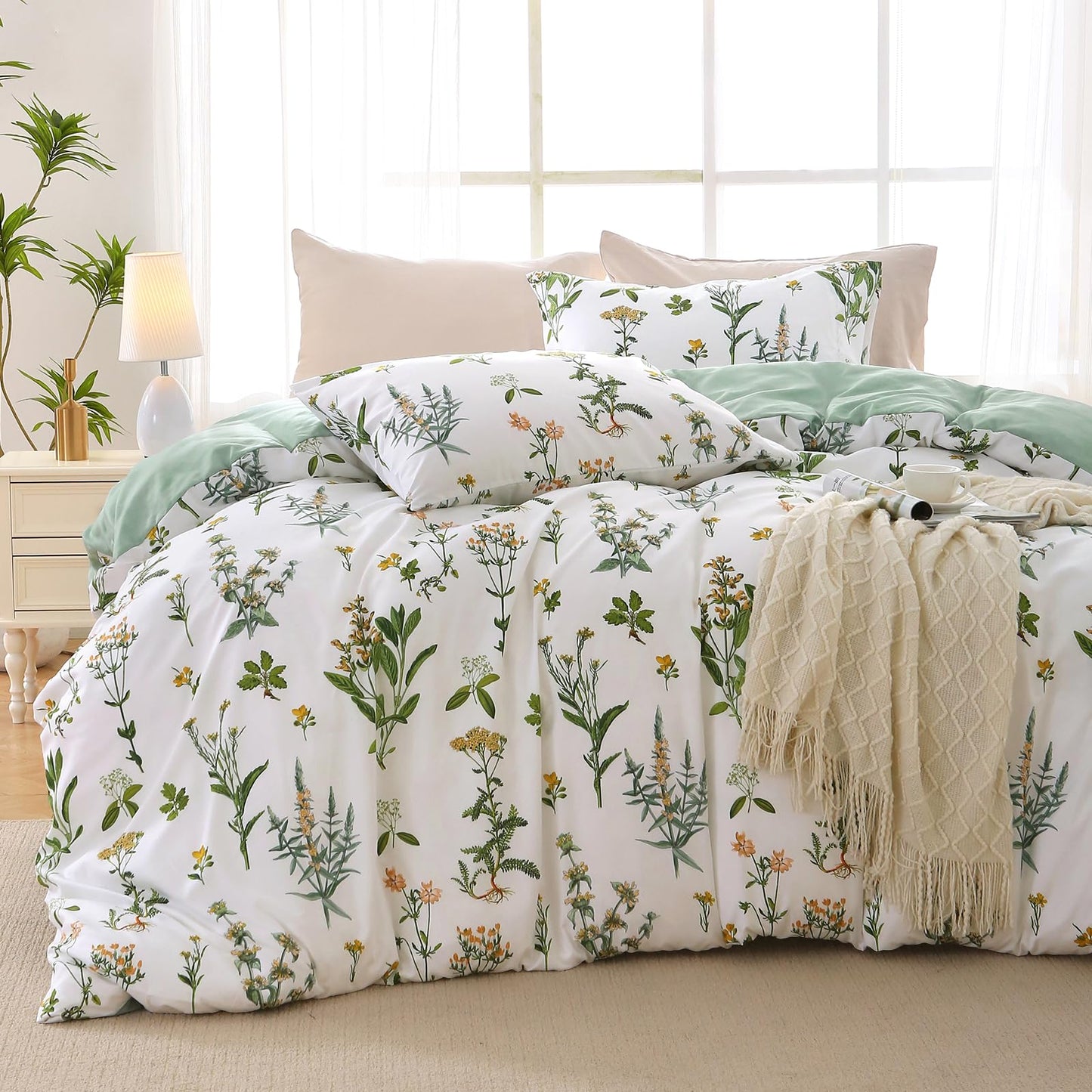 MUXHOMO Duvet Cover Queen Size, Reversible Floral Green Flower Duvet Cover Set with Zipper Closure, 3 Pieces Botanical Patterns Soft Microfiber Bedding Set with 4 Ties (90"x90", 2 Pillow Cases)