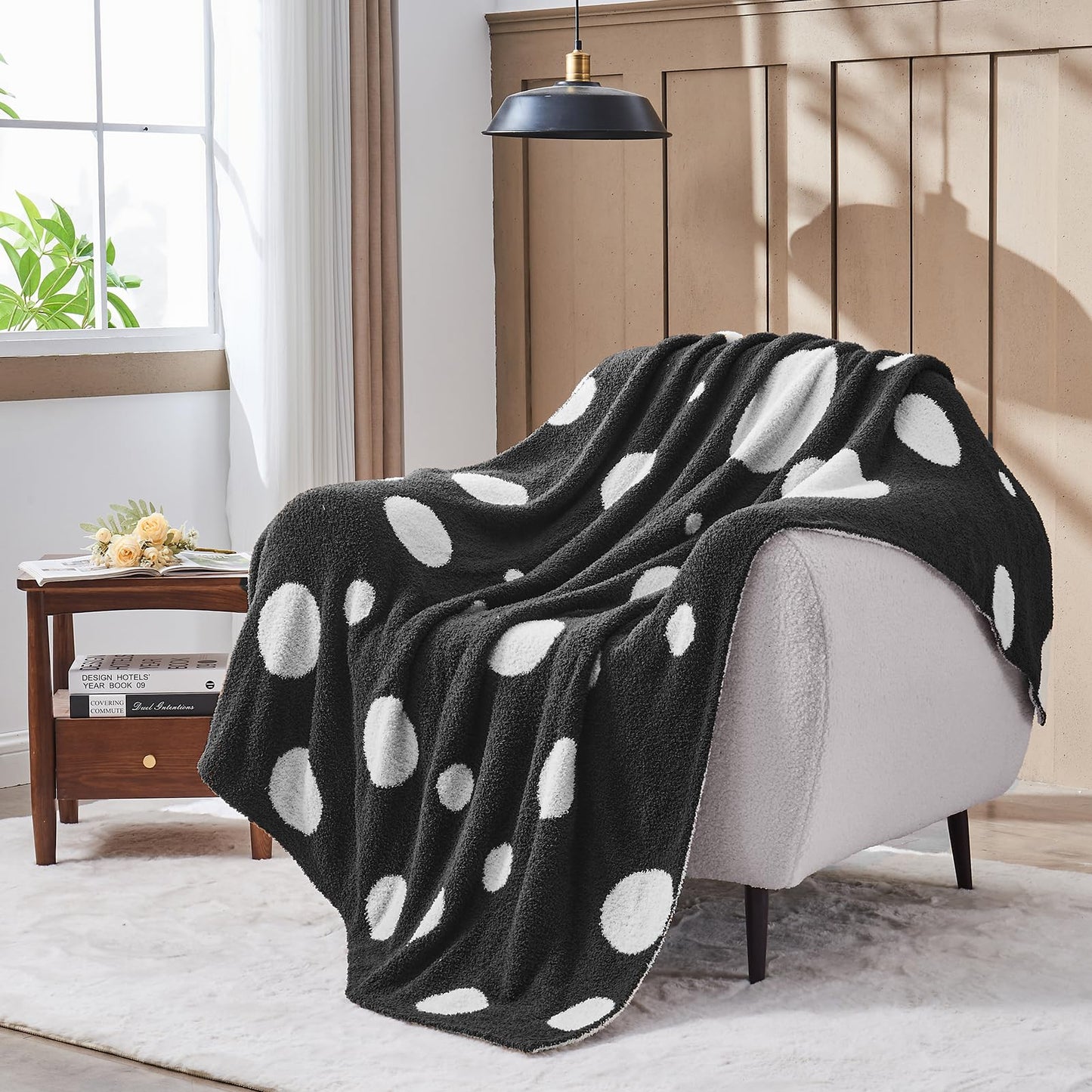 Douceur Polka Dot Throw Blanket for Couch Sofa Bed, Reversible Cozy Fluffy Super Soft Bedroom Blanket, Plush Jet Black Throw Blanket, 60×80 inches