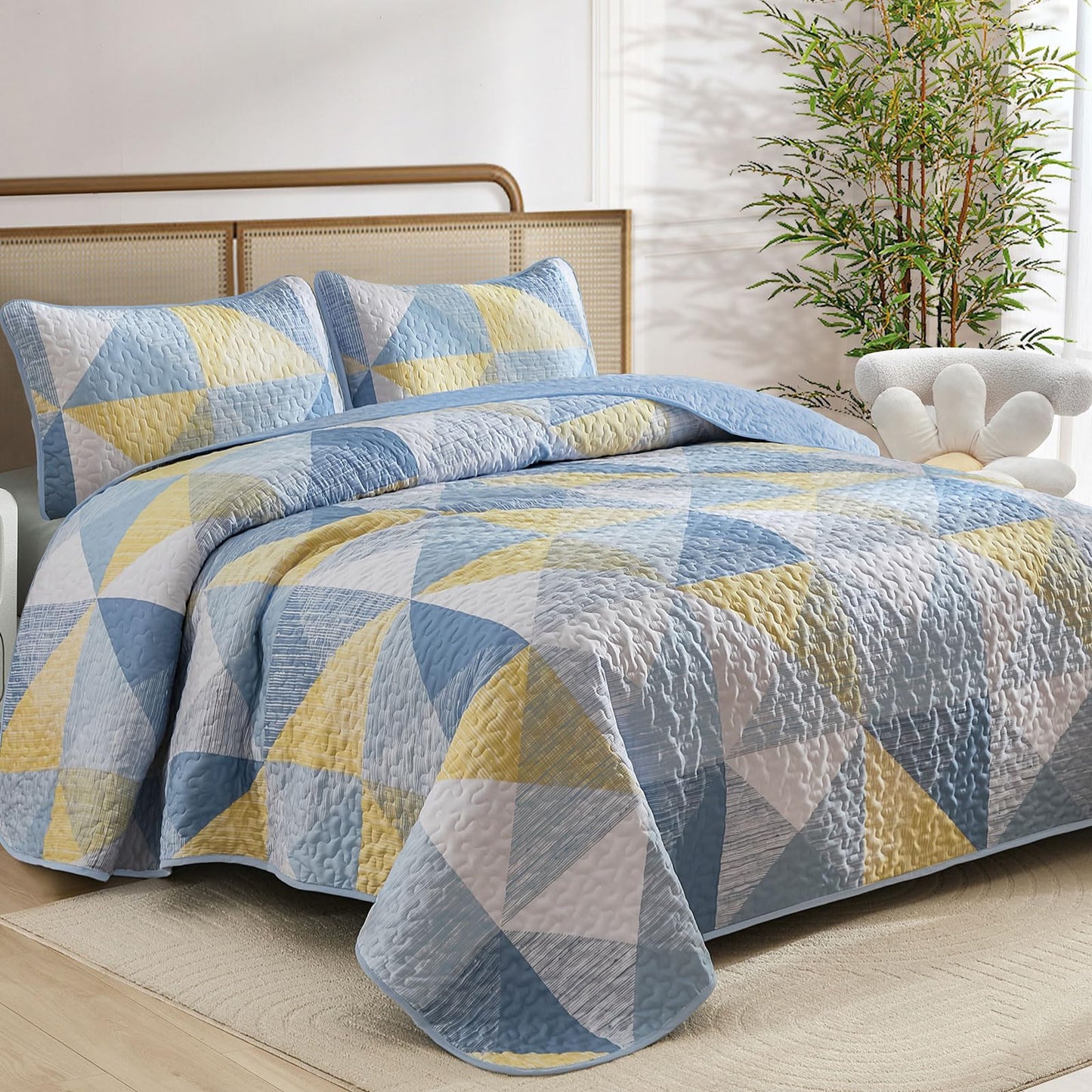 Dintszyayue Quilt Queen Size, 3 Pieces Patchwork Blue Yellow Bedspread Bedding, Soft Lightweight Microfiber Geometric Coverlet Set for All Spring Quilt with 2 Pillowcases90 x96