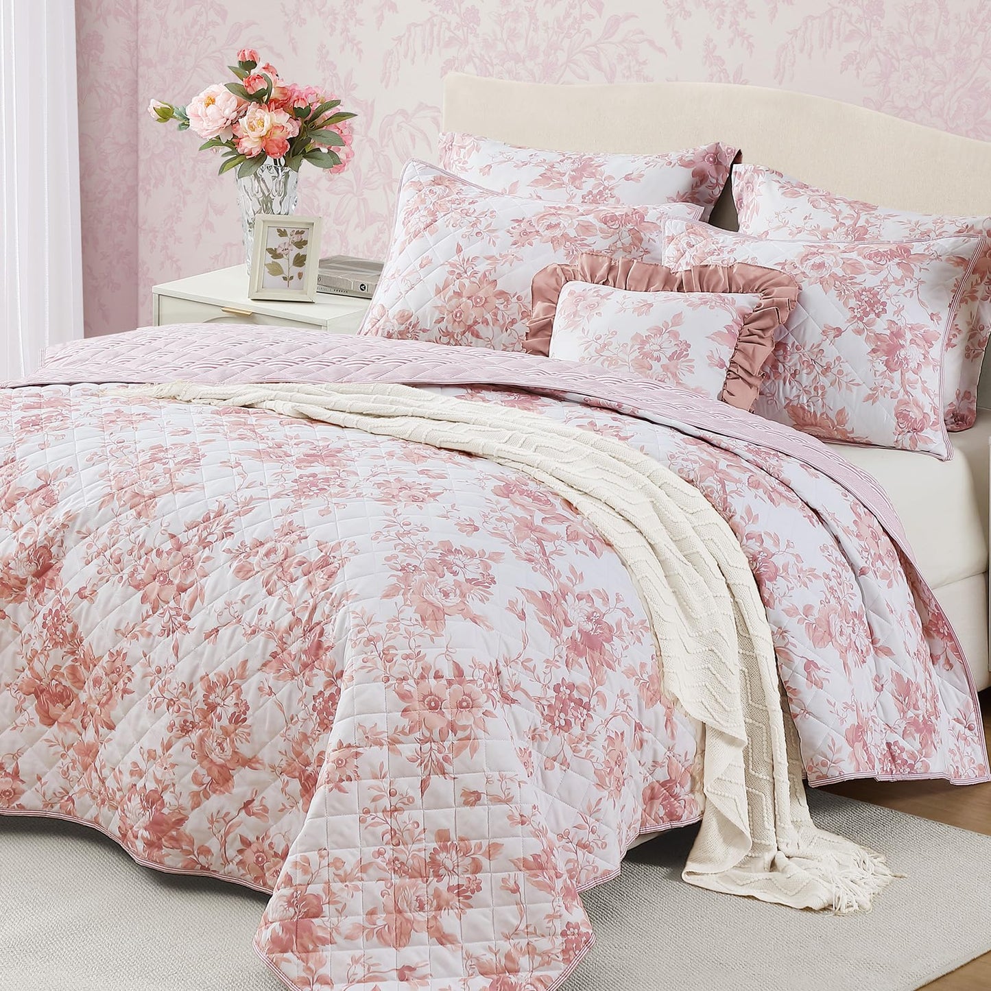 BLOOMHAVEN Quilt Set Queen Size, Dusty Rose Floral Quilt Sets, Reversible Bedspread Lightweight and Breathable for All Seasons, Soft Quilted Bedspread with 2 Pillow Shams