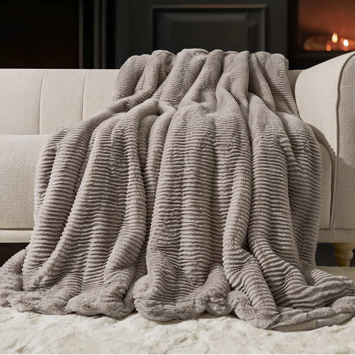 EVERGRACEHOME Ultra Soft Faux Fur Throw Blanket for Couch, Luxury Sculpted Texture Faux Rabbit Fur Blanket for Bed, Fluffy Thick Plush Warm Fuzzy Throw, 920GSM (Taupe, 50''x60'')