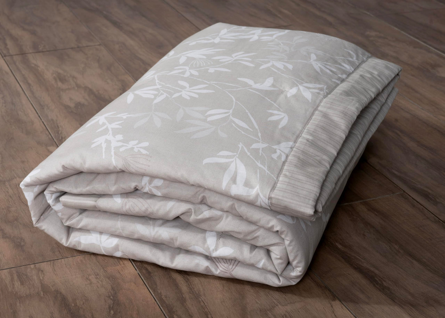 Maison d' Hermine Throw Blanket for Couch Lightweight Soft Warm Breathable Cotton Throw Blankets for Bed Girls Boys Women Men Gifts Sofa Travel Living Room Spring Summer (Louxor, 60" X 80")