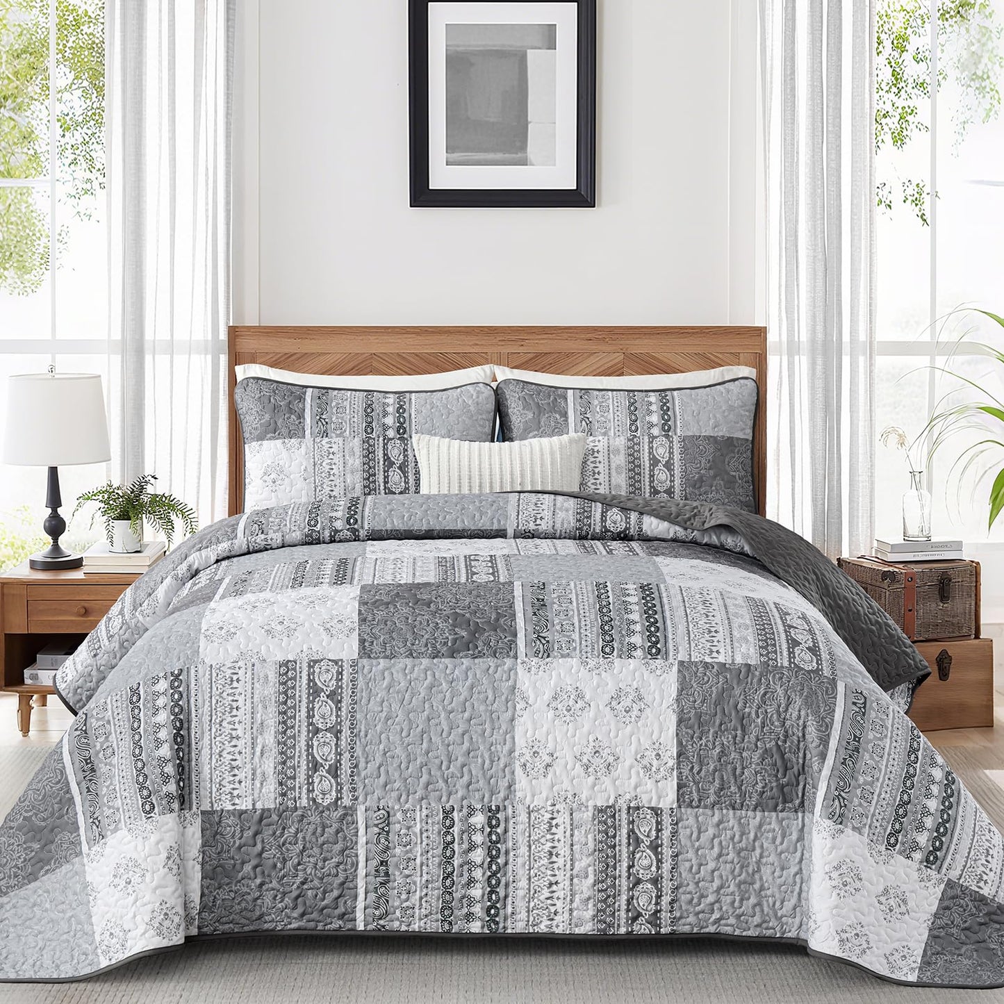Dintszyayue Grey Quilt Set Queen Size Boho Patchwork Bedspread Coverlet 3 Pieces, Bohemian Floral Plaid Quilt Bedding Set Soft Microfiber Summer Bedding Bedspread Set, 96''x90''