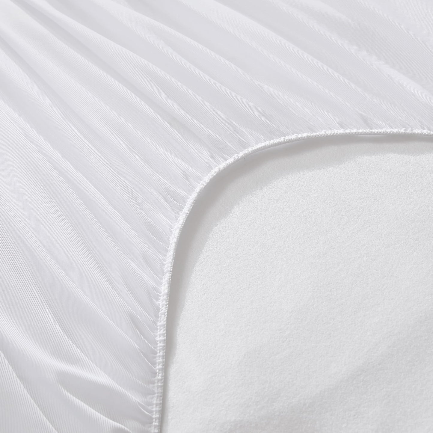 Truly Soft Waterproof and Moisture Wicking Queen Mattress Pad