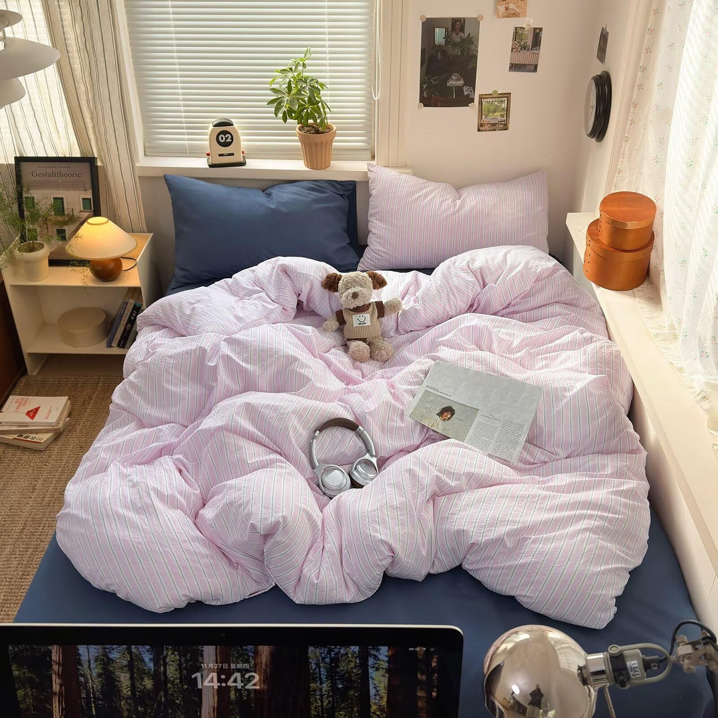 AMZTOP Pink Striped King Size Duvet Cover Set 3 Pcs,1 Duvet Cover and 2 Pillowcases,Soft Washed Microfiber Design Bed Set,Zipper Closure Comforter Covers King Size 104"×90"
