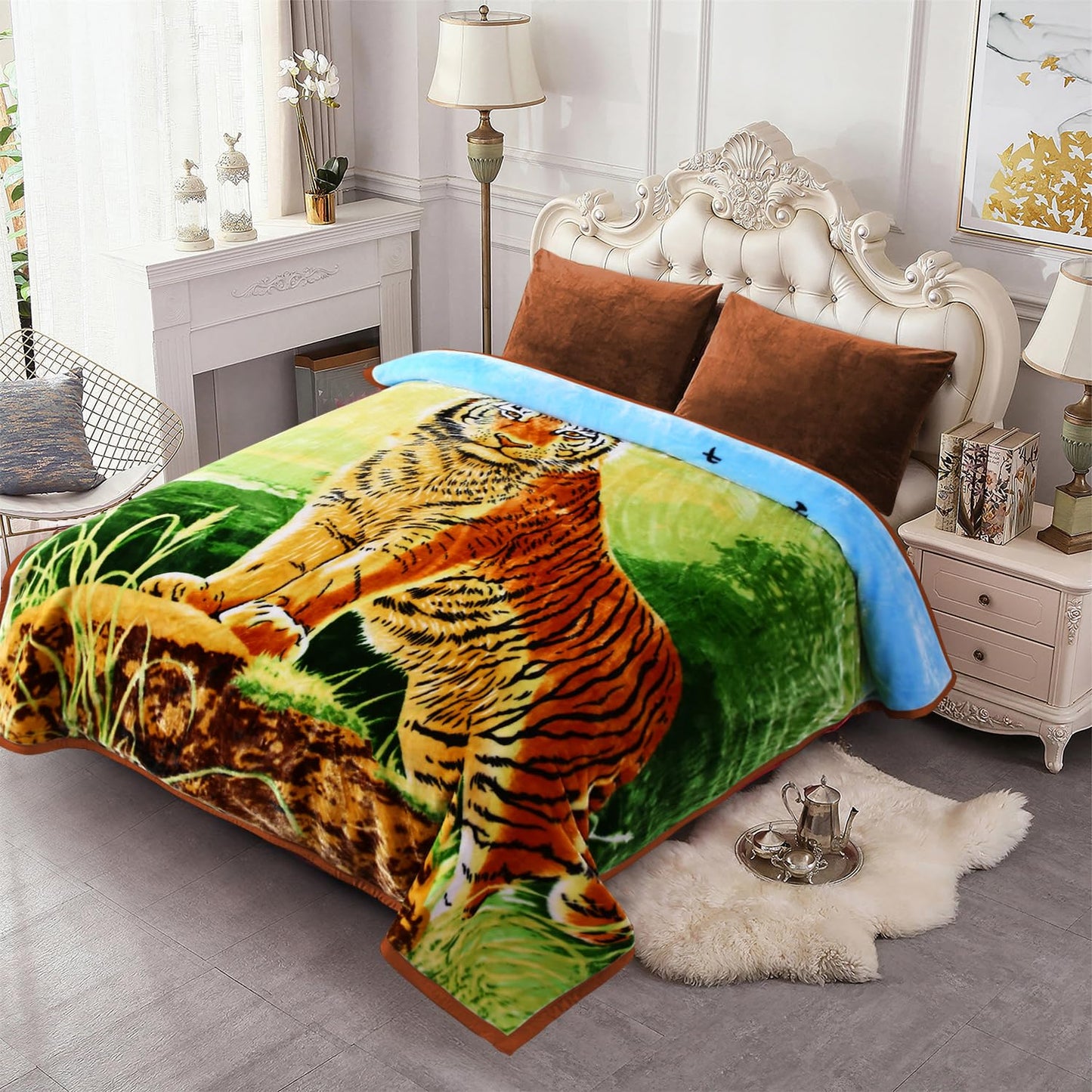 JYK Soft Fleece Bed Blanket Queen Size 5LB, Korean Style 2 Ply Reversible 520GSM Silky Plush Blanket Microfiber, Warm Cozy Blanket for Autumn, Winter 75x87 Inches - Green Tiger/Brown Tiger