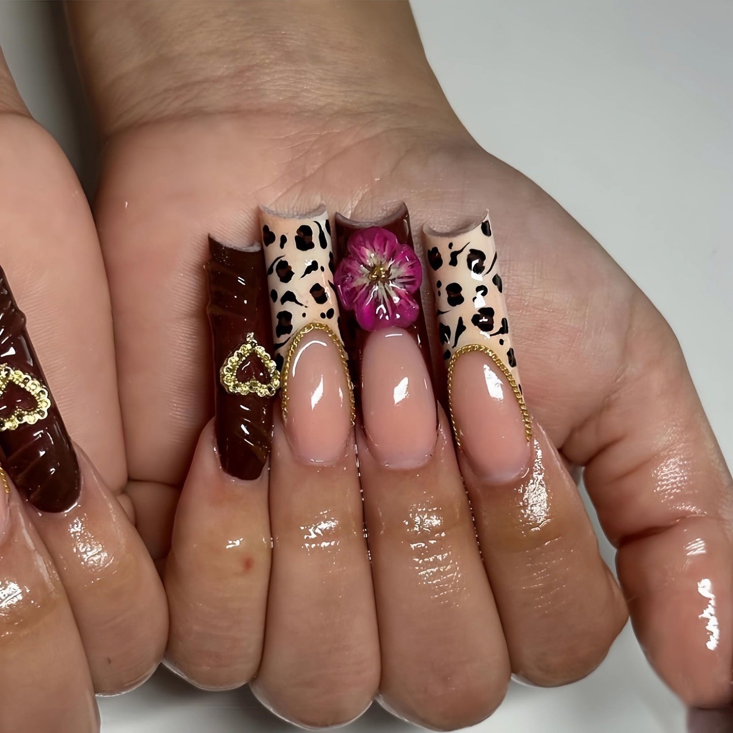 MERVF Press on Nails Long Square Fall, Brown French Tip Fake Nails 3D Flower Heart Glue ons Leopard Acrylic Nail Luxury Gold Charms Design Glossy 24pcs