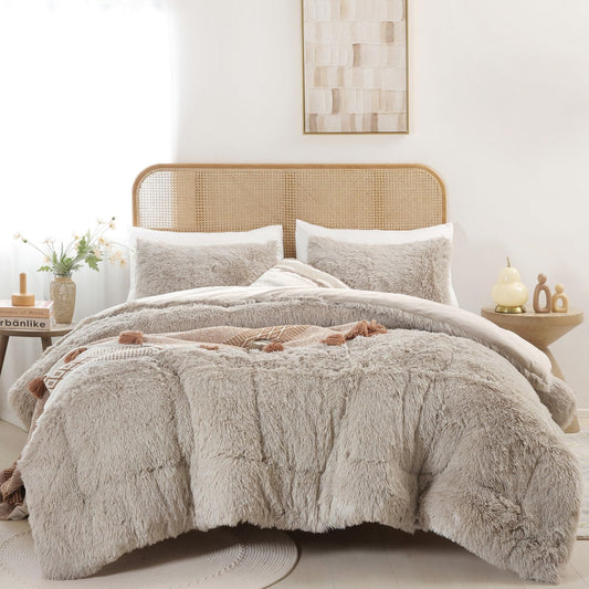 Smoofy Fluffy Queen Comforter Set, Faux Fur Comforter Set Queen Size, Luxury Fuzzy Bedding Set, Soft Shaggy Bed Set for All Season, 3 Pieces - 1 Comforter & 2 Pillowcases, Oatmeal