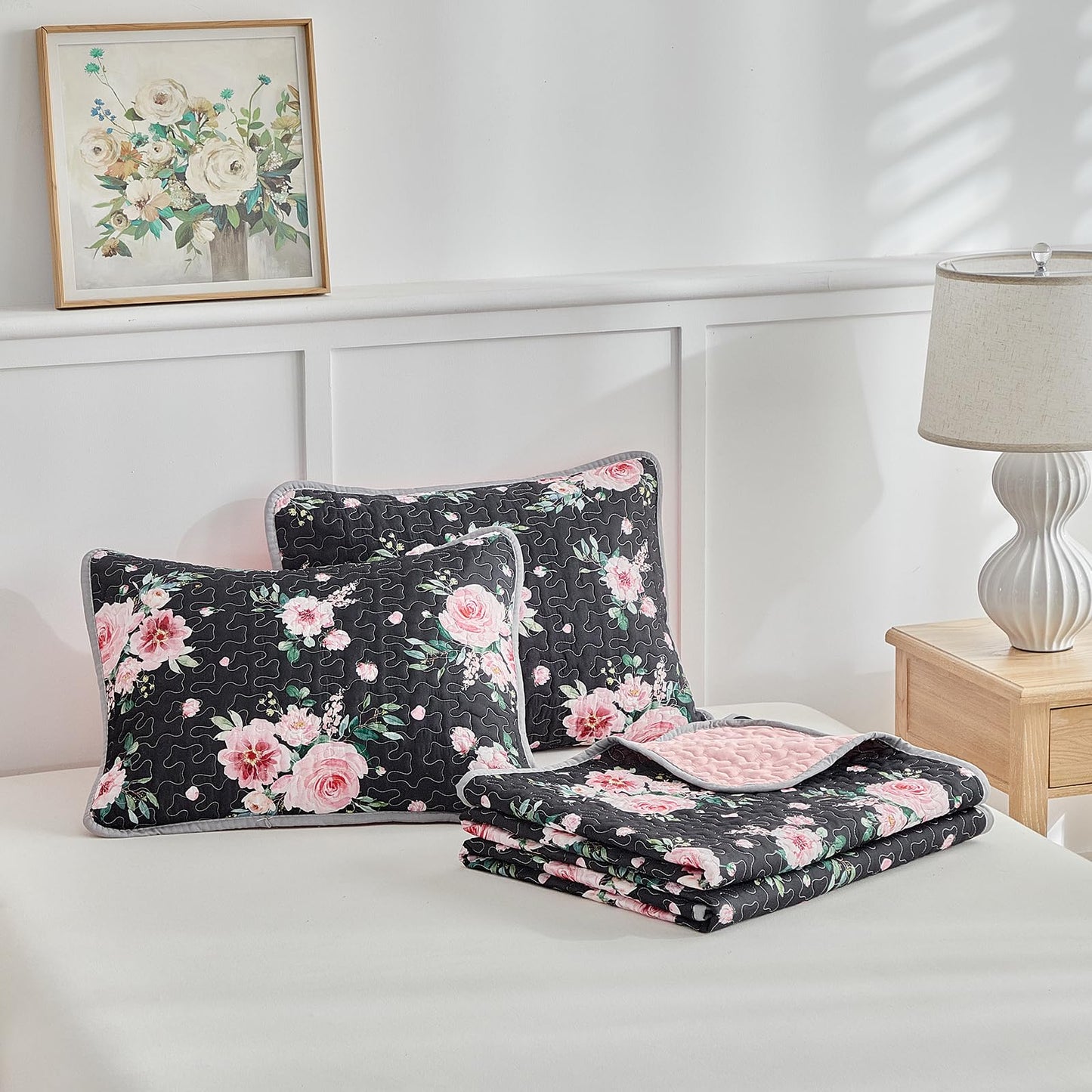 Floral Quilt Set 3 Pieces Queen Size Black Pink Flower with Green Leaves Soft Microfiber Lightweight Summer Reversible Coverlet Bedspread for All Season -1 Quilt 88*88 + 2 Pillow Shams