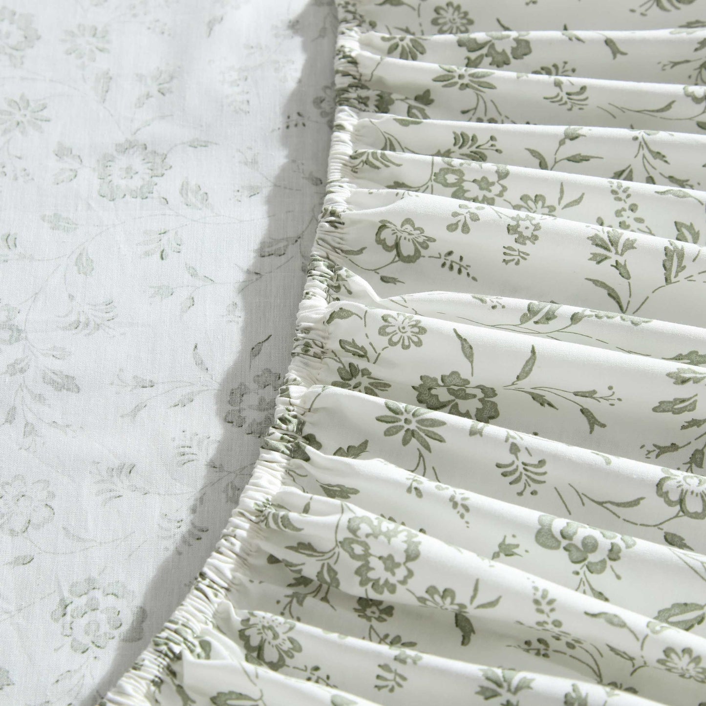Laura Ashley - King Sheet Set, Crisp & Cool Cotton Percale Bedding with Deep Pockets, Lightweight for Year Round Comfort, Bed Sheets with Matching Pillowcases (Miranda Green)