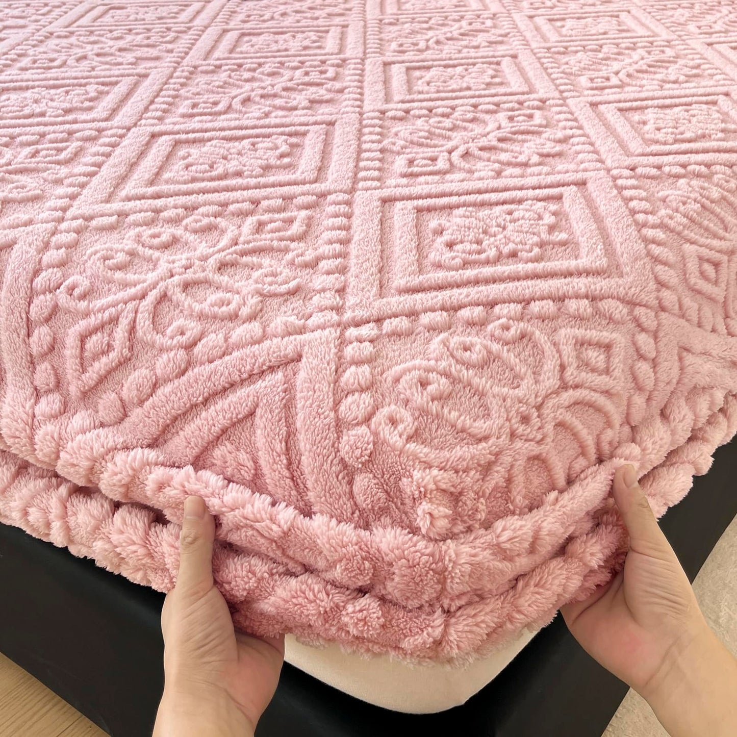 ZIQINPSQ Taffeta Velvet Jacquard Queen Fitted Sheet - Luxury Bedding - Ultra-Soft, Quick-Heat, Anti-Static, 360° Mattress Protector, Pink, No Pillowcases