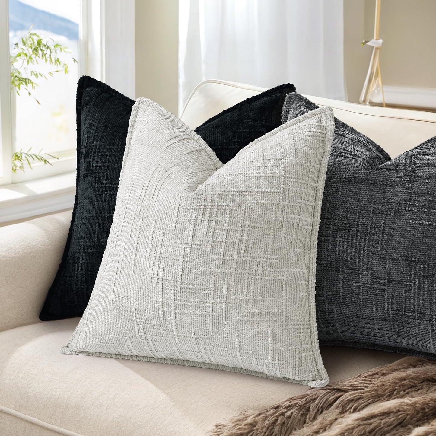 decorUhome Chenille Throw Pillow Covers 18x18 Set of 2, Soft Textured Slubby Modern Decorative Pillow Covers with Elegant Design for Couch, Sofa, Living Room, Dark Grey