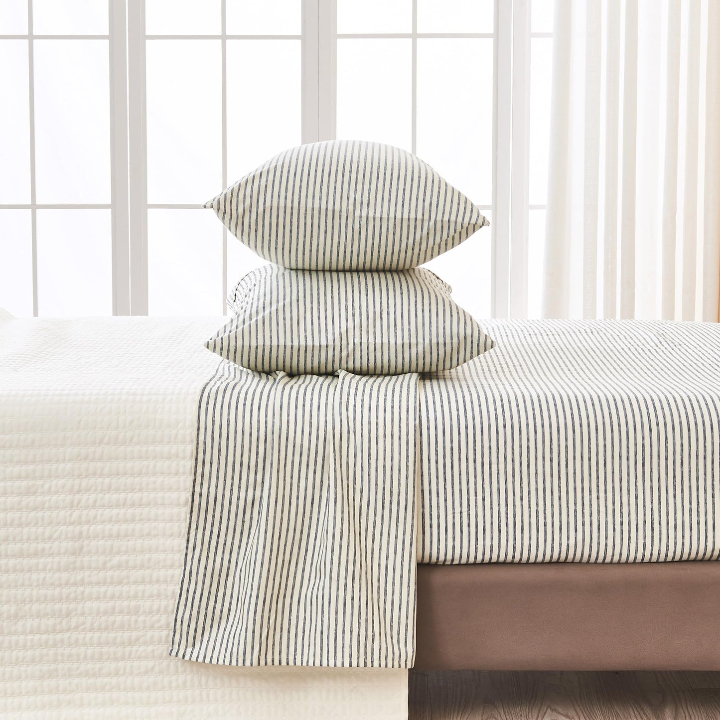 Great Bay Home Twin Size Stripe Microfiber Sheet Set - 3-Piece Ultra-Soft Bedding Sheets & Pillowcases - Wrinkle Free, Comfortable, All-Season Bed Sheets (Blue)