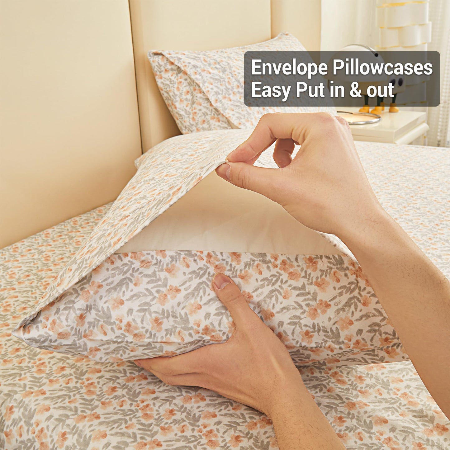 Viviland Floral Queen Sheet Set - 4 Piece Vintage Light Orange Flower Patterned Bed Sheets - Soft, Breathable Microfiber Sheets with Deep Pocket, Non-Slip Fitted Sheets & Pillowcases