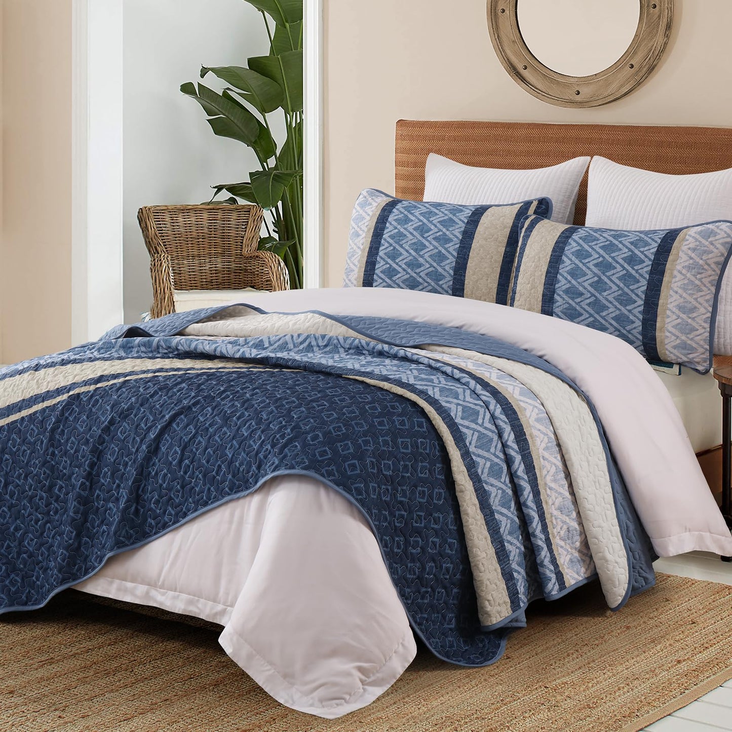 Dinjoy Boho Queen Quilt Set, Blue Striped Bedspread Queen Size,Navy Blue Bedding Sets 3 Pieces Micofiber Lightweight Fall Quilts with 2 Pillow Shams Coverlet Bed Sets for Women Men 96''x90''