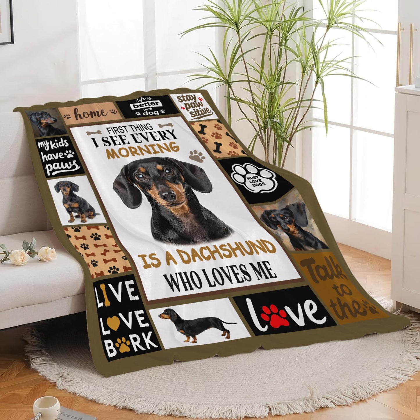 Lovira Dachshund Throw Blanket Dog Print Blankets Gifts for Couch Sofa Bed Stuff Decor Lightweight Soft Cozy Fleece Plush Warm Flannel Bedding for Lover Men Women 40"x50"