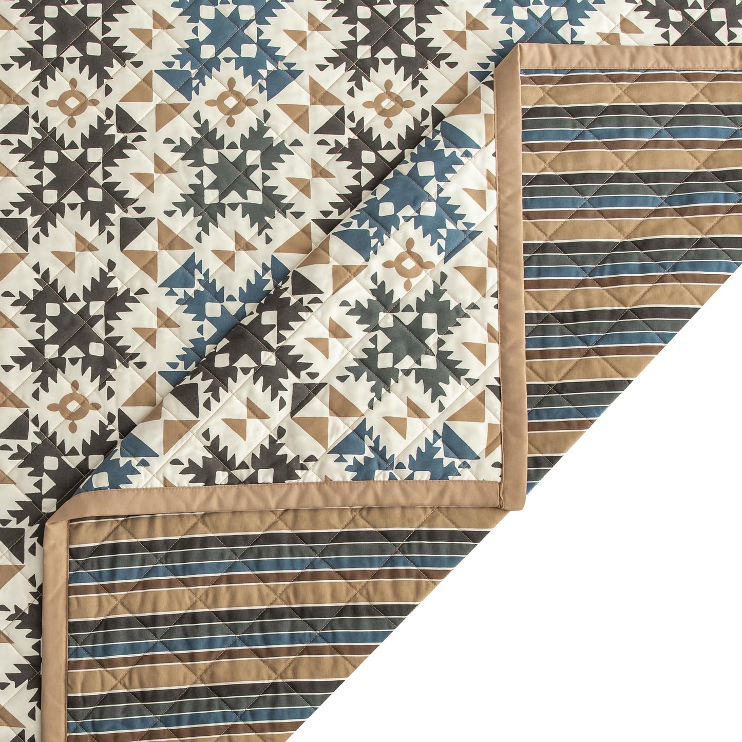 Indigo Hill by HiEnd Accents Mosaic Western Bedding 3 Piece King Quilt Set, Hourglass Pattern Southwest Cabin Rustic Bedding, Reversible Geometric Print Boho Patchwork Quilt with Pillow Shams