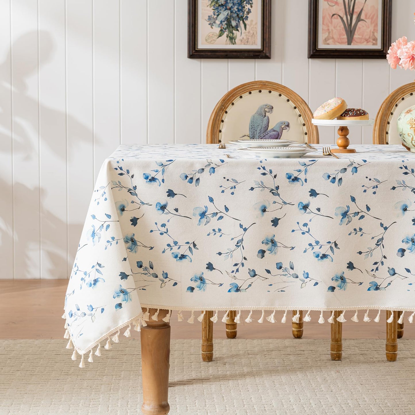 HOMLOVE Tablecloth Pastoral Style, Waterproof & Stain Resistant Table Cloth Wrinkle Free Table Cover for Dining/Kitchen/Patio, Washable Indoor & Outdoor Use (Blue Flower, Round 55"x55")