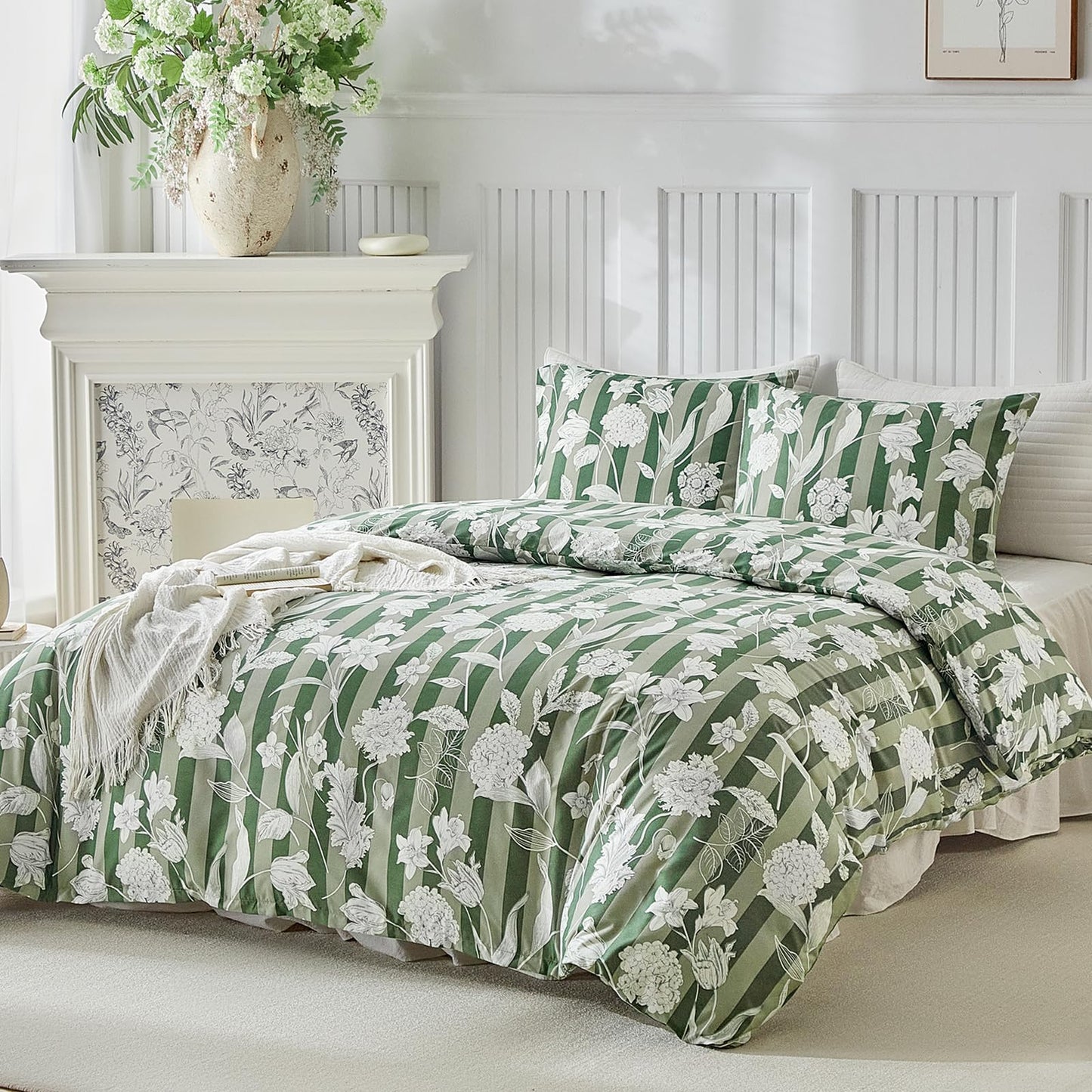 Lekesky Green Floral Duvet Cover King Size, Stripes Comforter Cover King Size Floral Printed Duvet Set, 3 Pieces Soft Microfiber Bedding Set with 8 Zipper Ties (King, 104"x90")