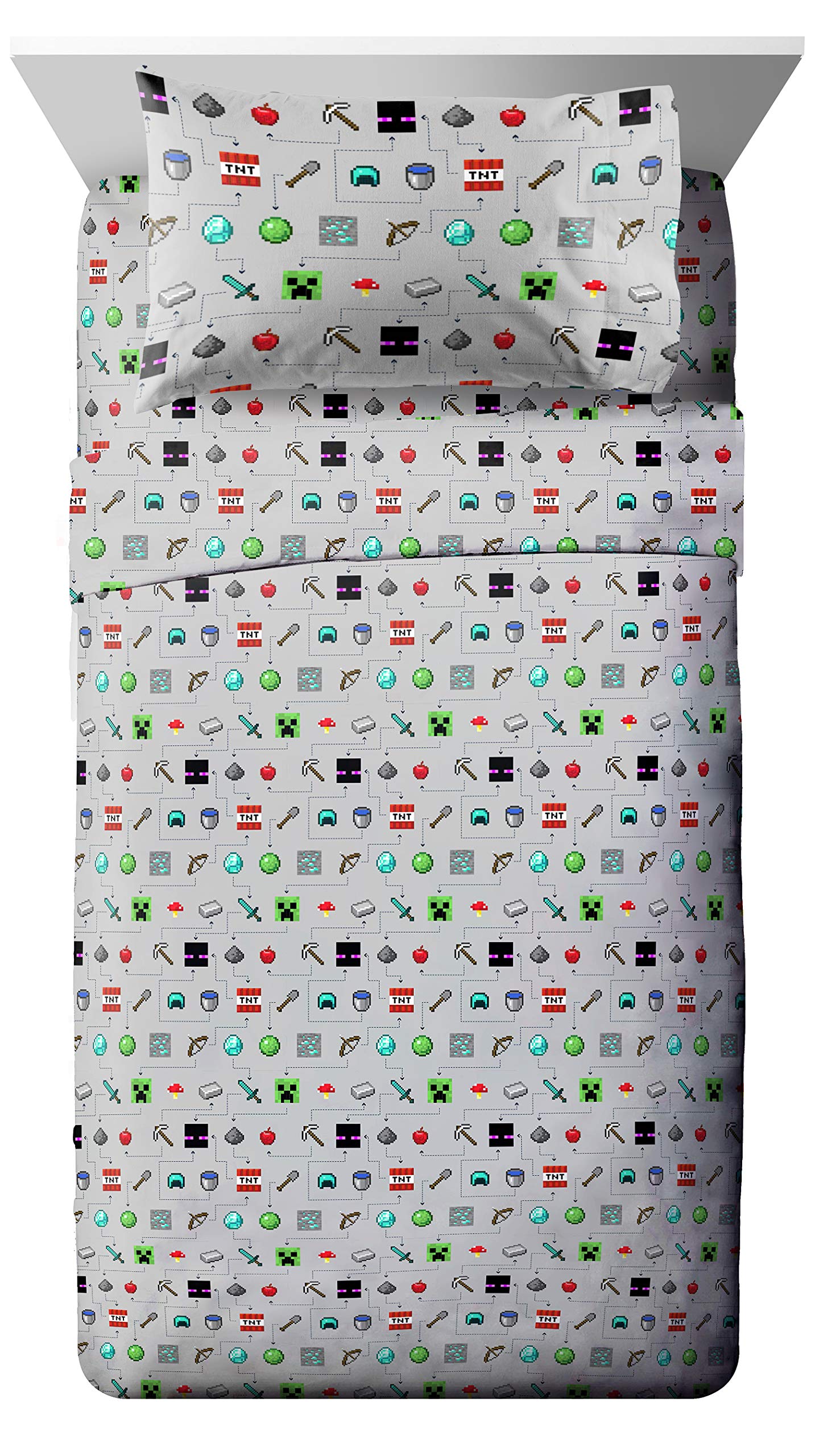 Jay Franco Minecraft Monster Hunters 5 Piece Full Bed Set - Includes Reversible Comforter & Sheet Set - Bedding Features Creeper - Super Soft Fade Resistant Microfiber (Official Minecraft Product)