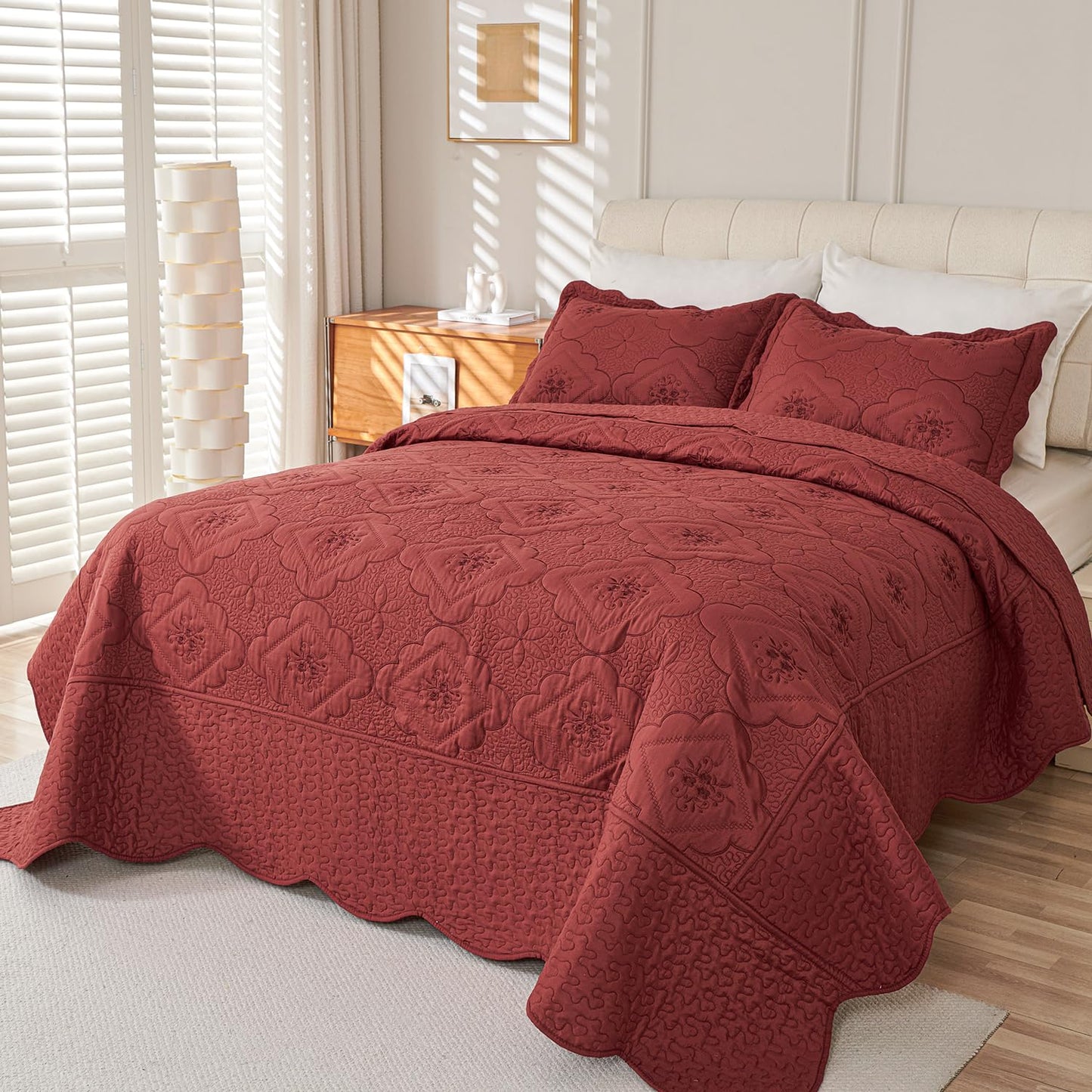 Cmfshape Floral Embroidery Quilt Set,3 Pieces Queen Quilt Bedding Set,Classic Diamond Pattern Quilts,Ultra Soft Lightweight Reversible Bedspread Coverlets for All Season(Burgundy,90"x90")