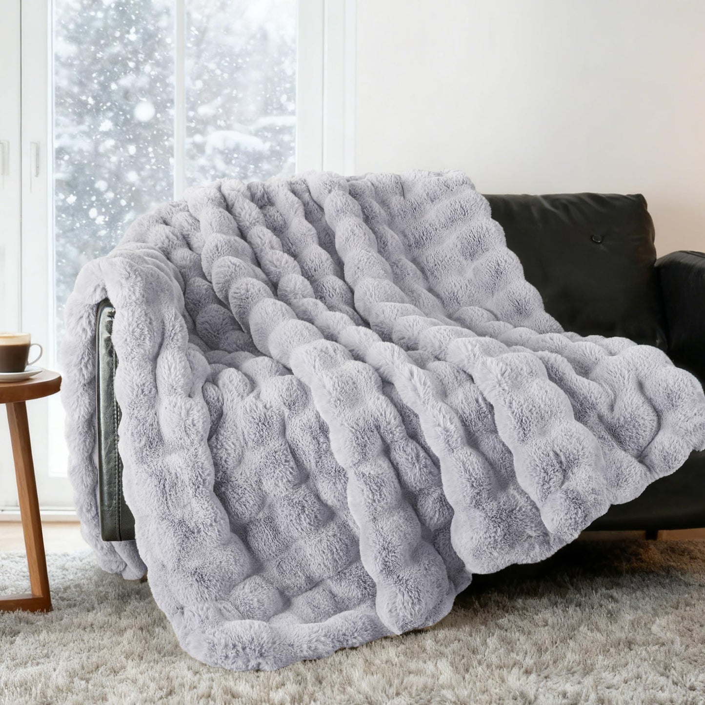 Exclusivo Mezcla Faux Fur Throw Blanket for Couch, Luxury Reversible 3D Rabbit Bubble Fuzzy Thick Sherpa Blankets for Winter, Plush Fleece Warm Cozy Bed Throw, 50x60 Inches, Light Grey