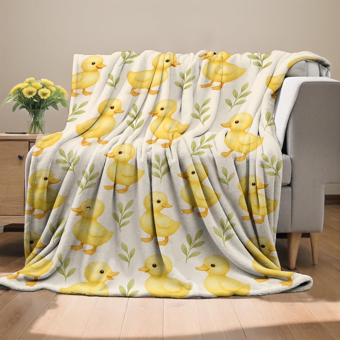 ZZNHP Cute Duck Blanket, Duckling Flannel Throw, Soft Cozy Lightweight Throws Blankets for Women Girls Animal Lovers, Cartoon Playful Home Decor for Sofa Couch Bedroom Home, 60x50 Inch
