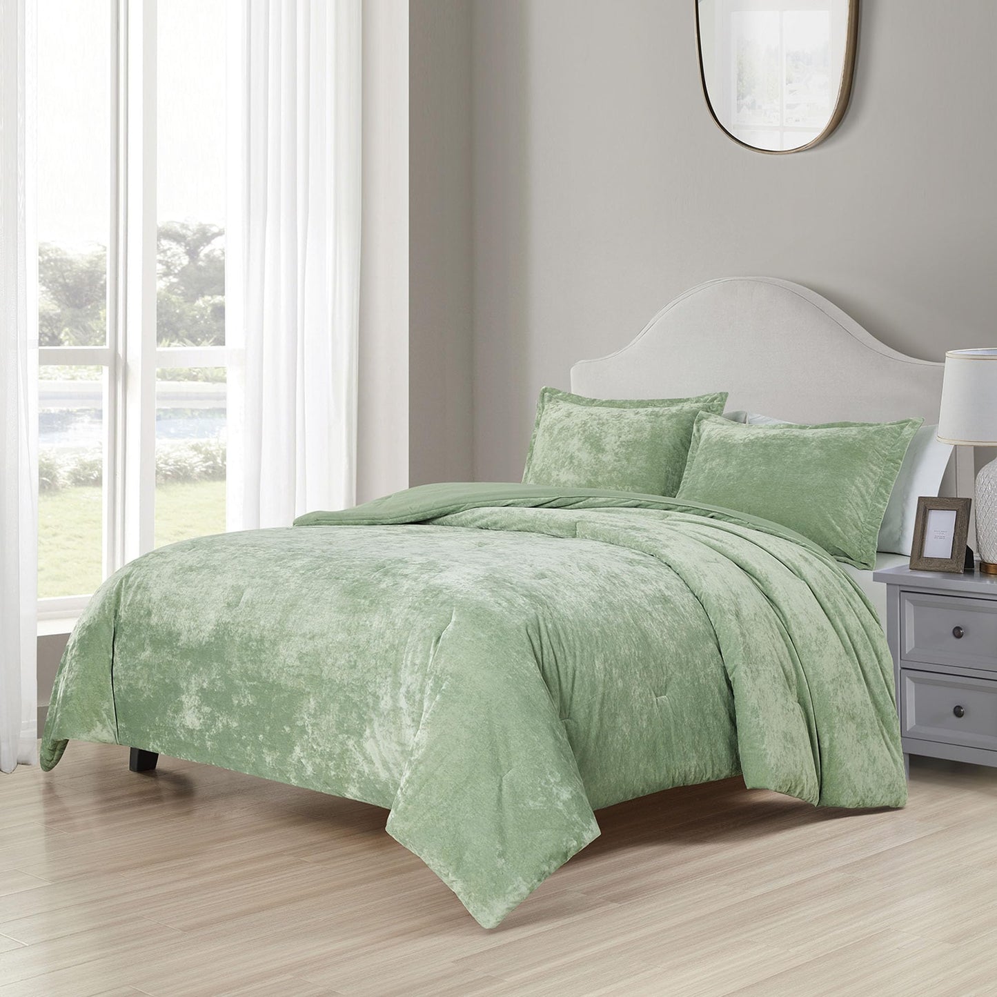 HUMESIIL Luxury Velvet King Size Comforter Set, 3 Pieces Reversible Brushed Solid Microfiber Back, All Season Cozy, Soft, Warm (Sage Green,104x90 in)