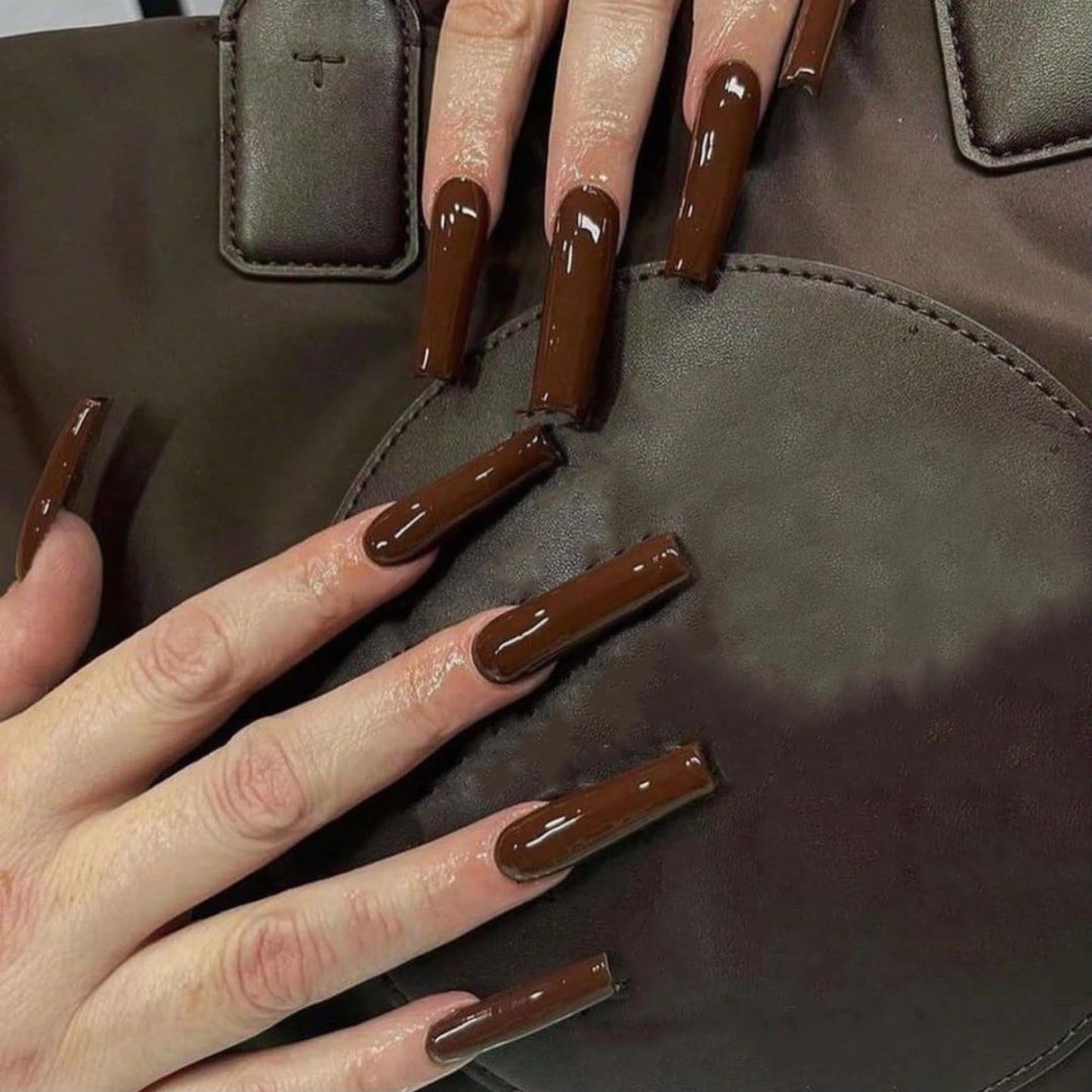 MERVF Long Square Press on Nails Brown Fake Nails Solid Color Glue ons Fall Squoval Acrylic False Nail with Design Glossy 24pcs