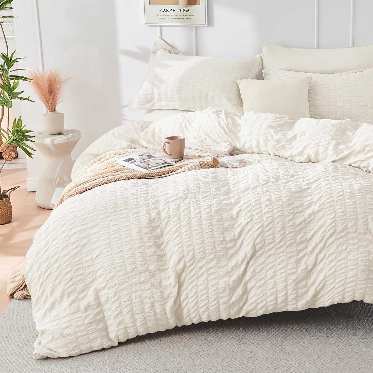 HYMOKEGE Ivory Oversized Queen Comforter Set Seersucker 7 Pieces, All Season Luxury Bed in a Bag for Bedroom, Bedding Set with Comforter, Sheets, Pillowcases & Shams