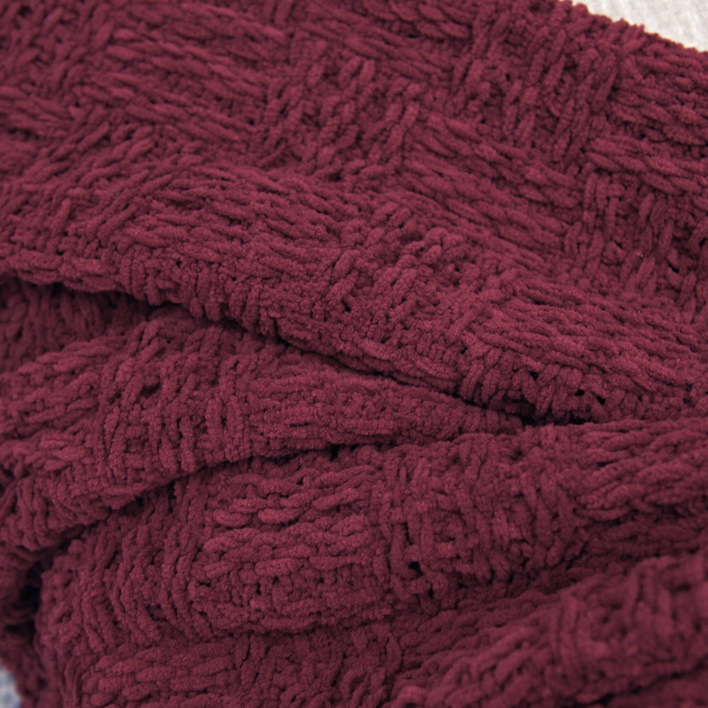 Home Soft Things Cable Knitted Throw Blankets 50'' x 60'', Burgundy, Soft Cozy Fluffy Decorative Throw with Tassels Couch Bed Sofa Cover Throw Blankets