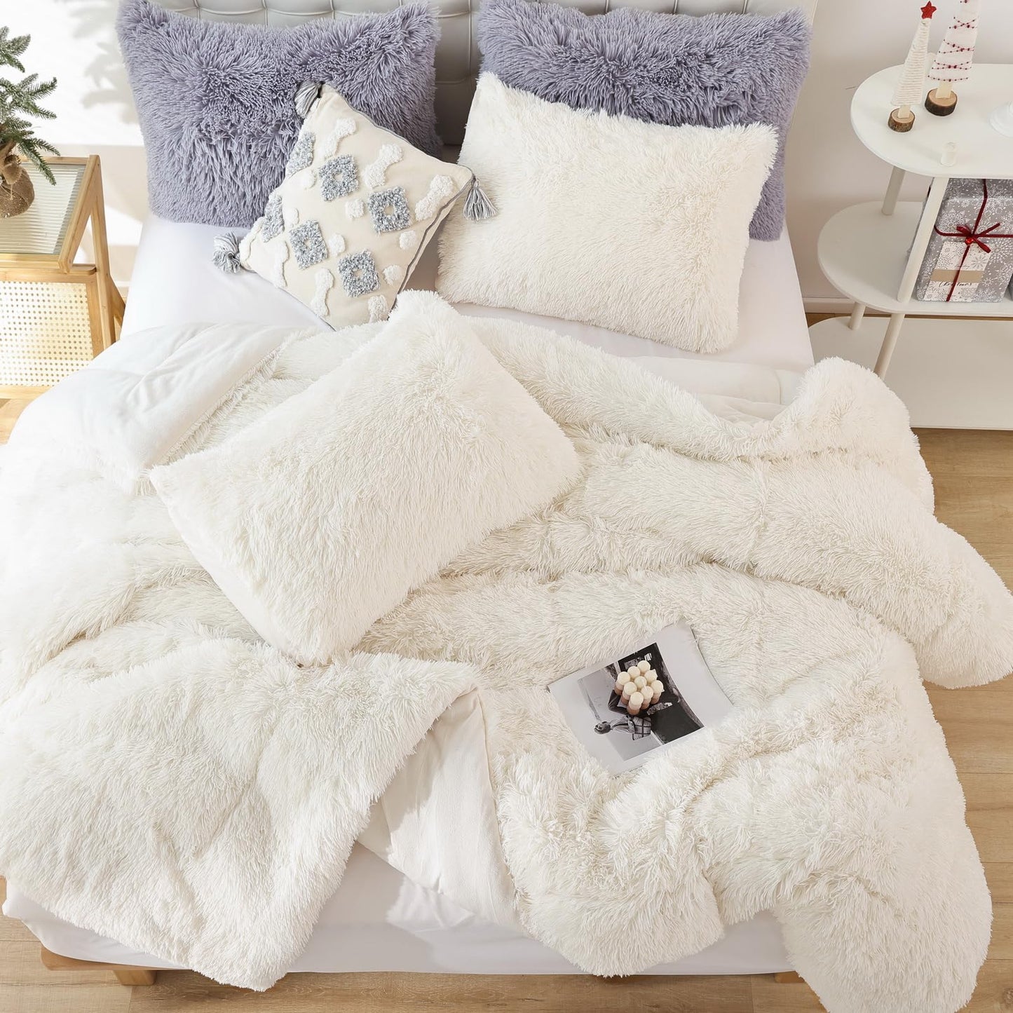 Smoofy Fluffy Queen Comforter Set, Faux Fur Comforter Set Queen Size, Luxury Fuzzy Bedding Set, Soft Shaggy Bed Set for All Season, 3 Pieces - 1 Comforter & 2 Pillowcases, Beige