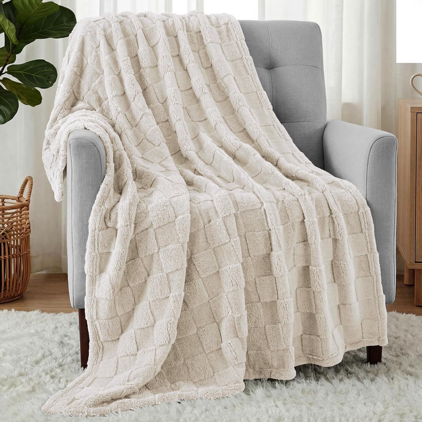 Utopia Bedding Linen Checkered Fleece Throw Blanket for Couch, Sofa, Soft Plush Cozy Blanket for Women and Men Home Decor, Ultra Comfy Travel-Friendly Throws, 50x60 Inches